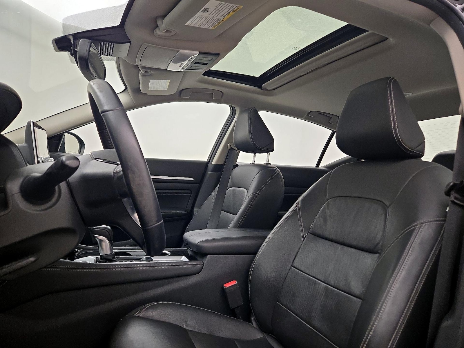 Sunroof(s) & Overhead Airbags