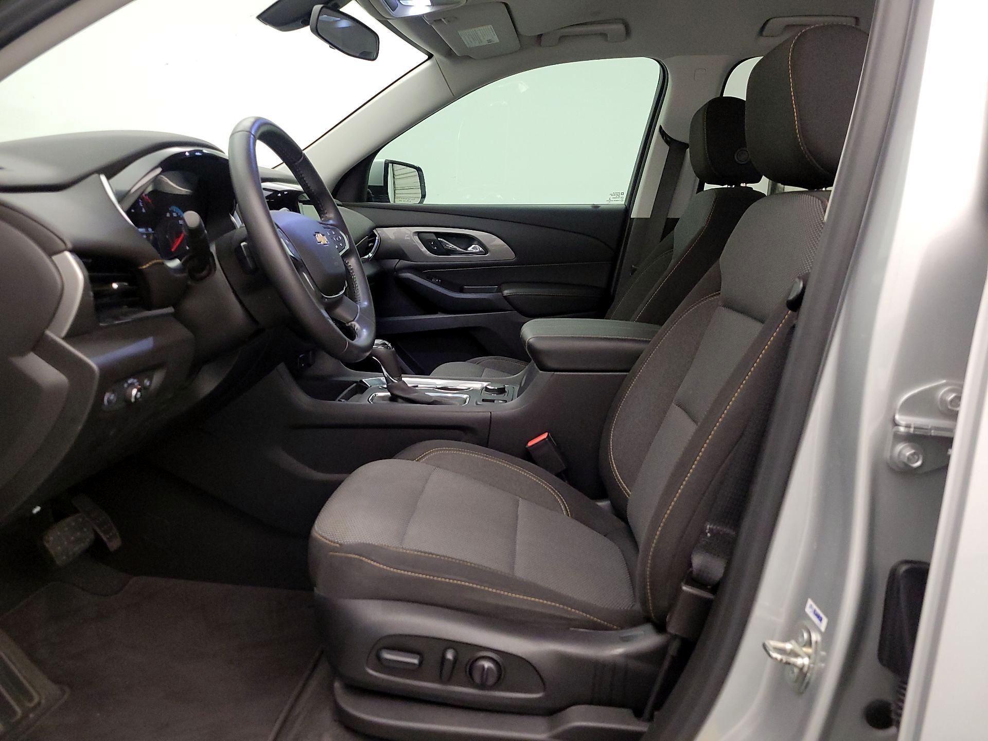 Thumbnail: 2019 Chevrolet Traverse - 11
