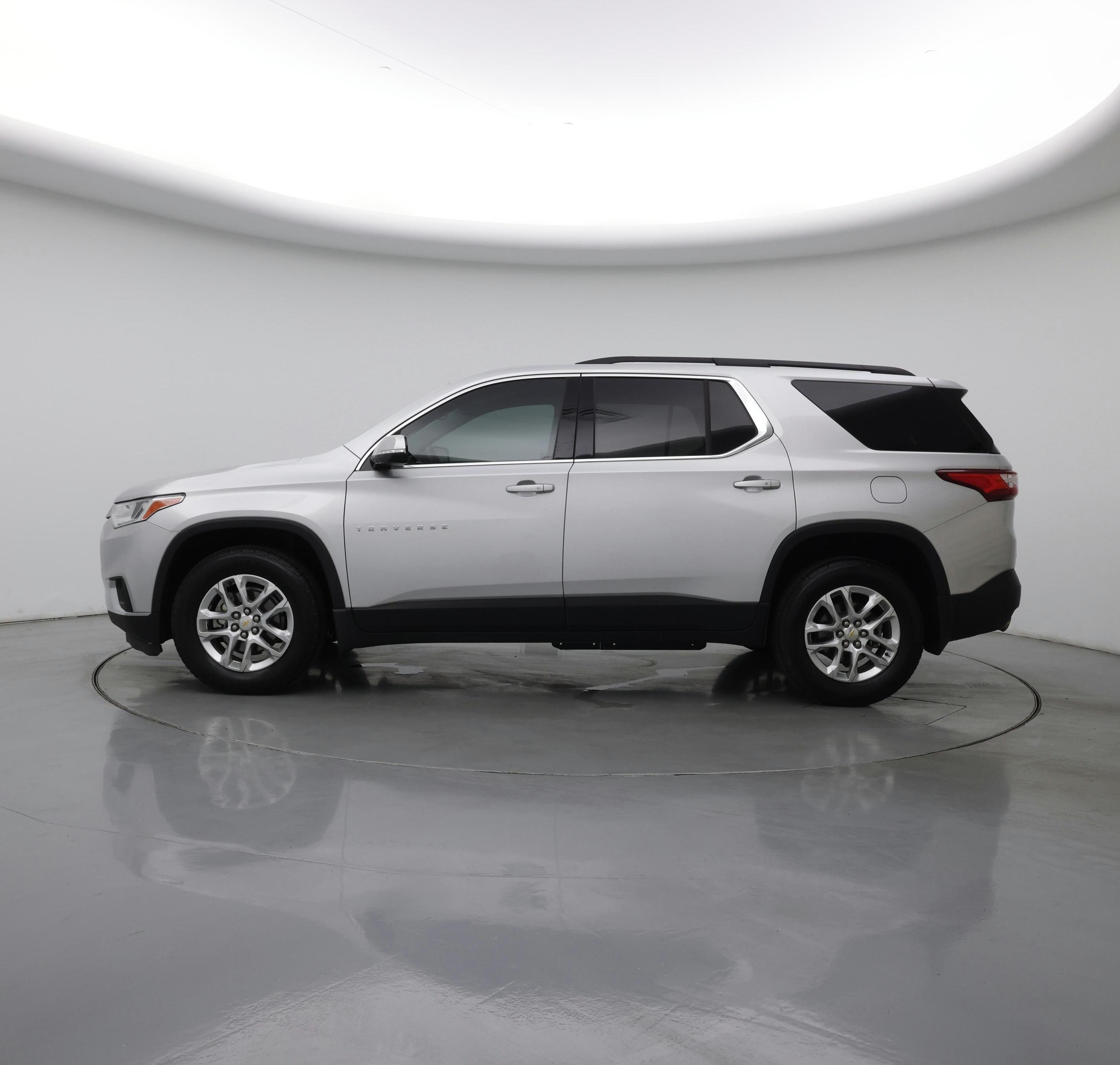 Thumbnail: 2019 Chevrolet Traverse - 3