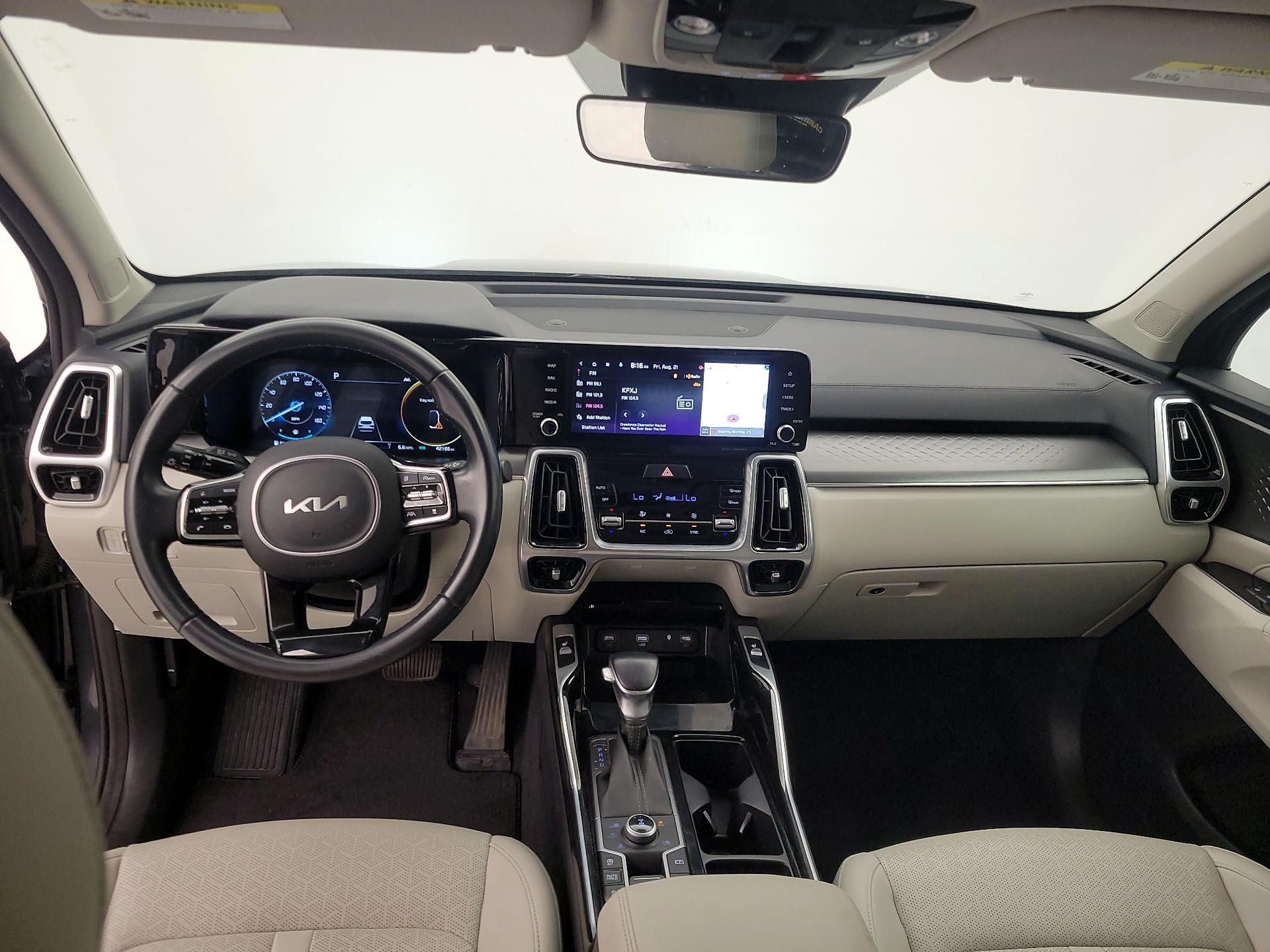 Thumbnail: 2023 Kia Sorento - 9