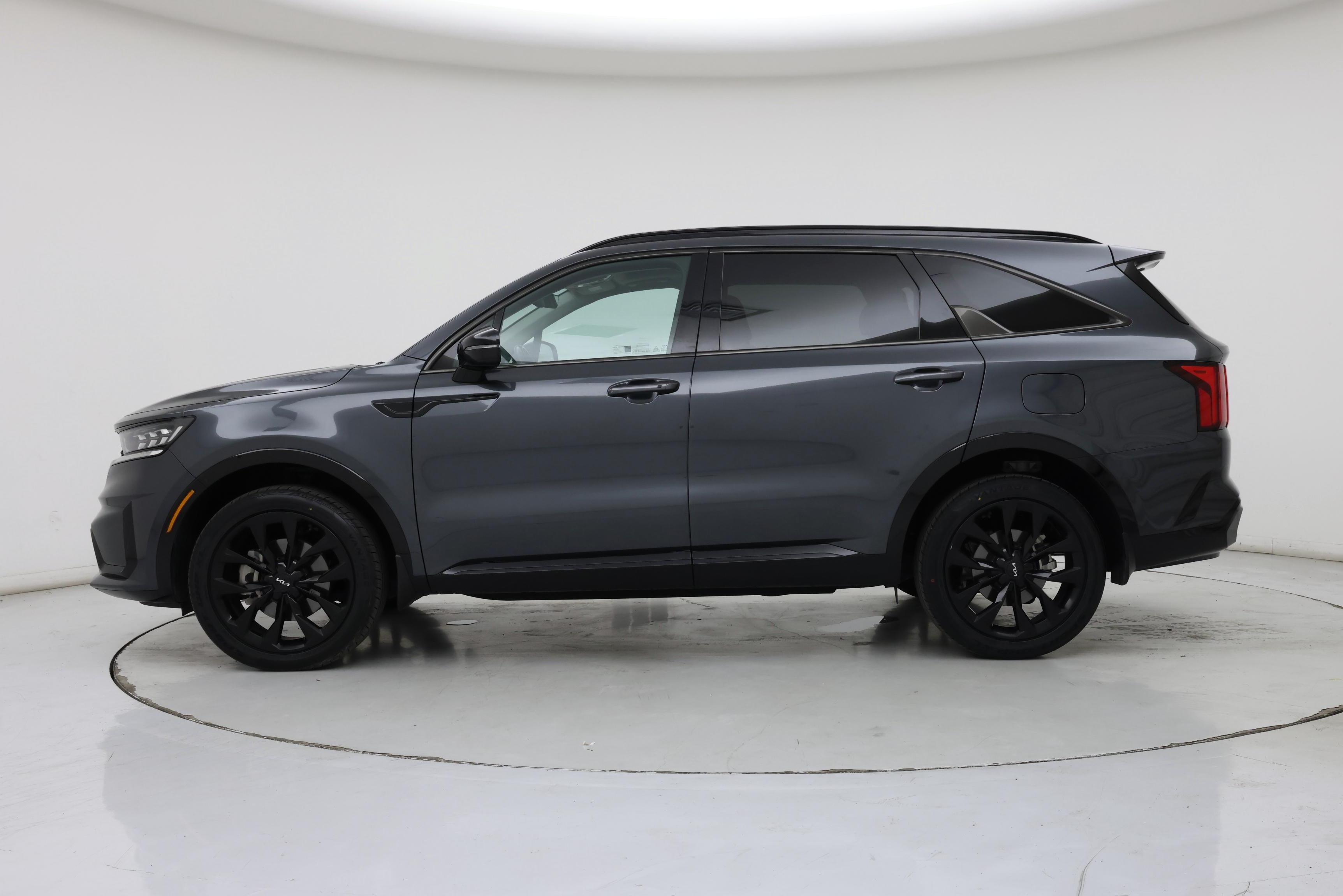Thumbnail: 2023 Kia Sorento - 3
