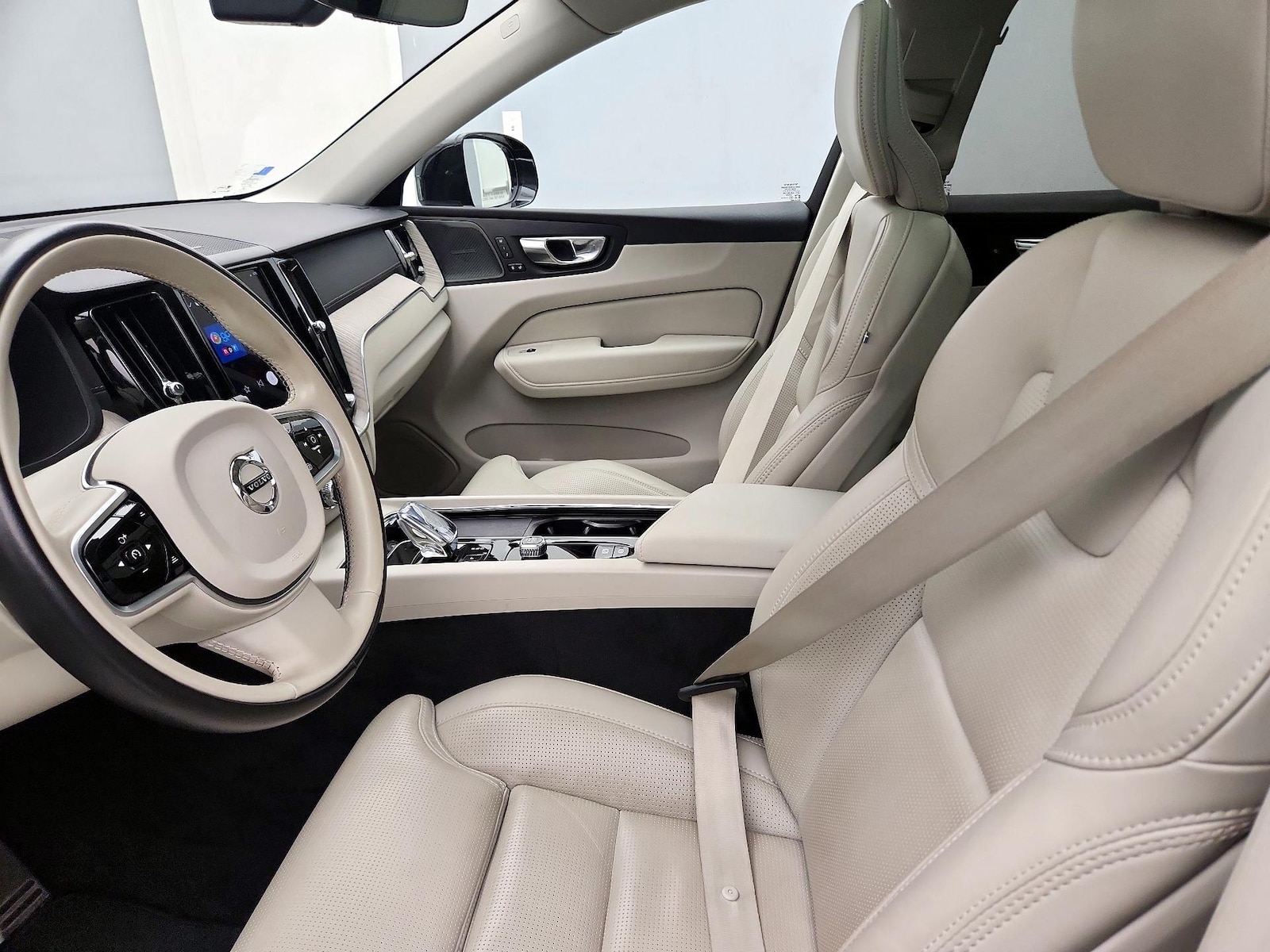2022 Volvo XC60 Inscription - Photo 12