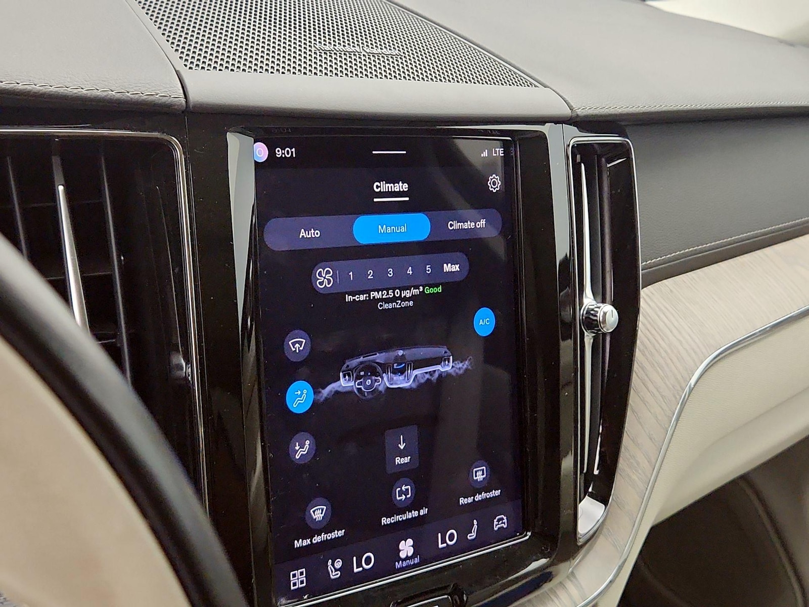 2022 Volvo XC60 Inscription - Photo 17