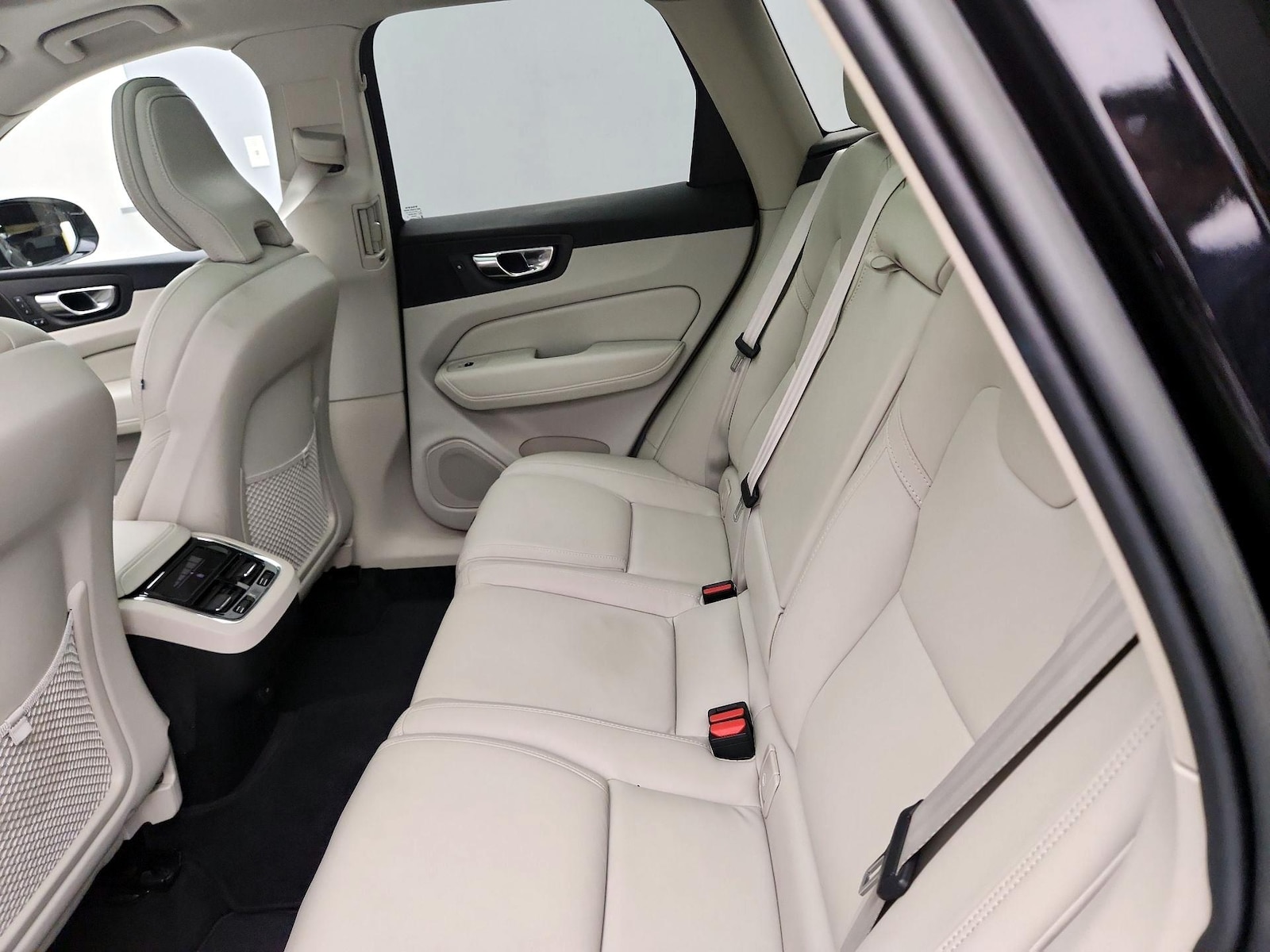 2022 Volvo XC60 Inscription - Photo 21