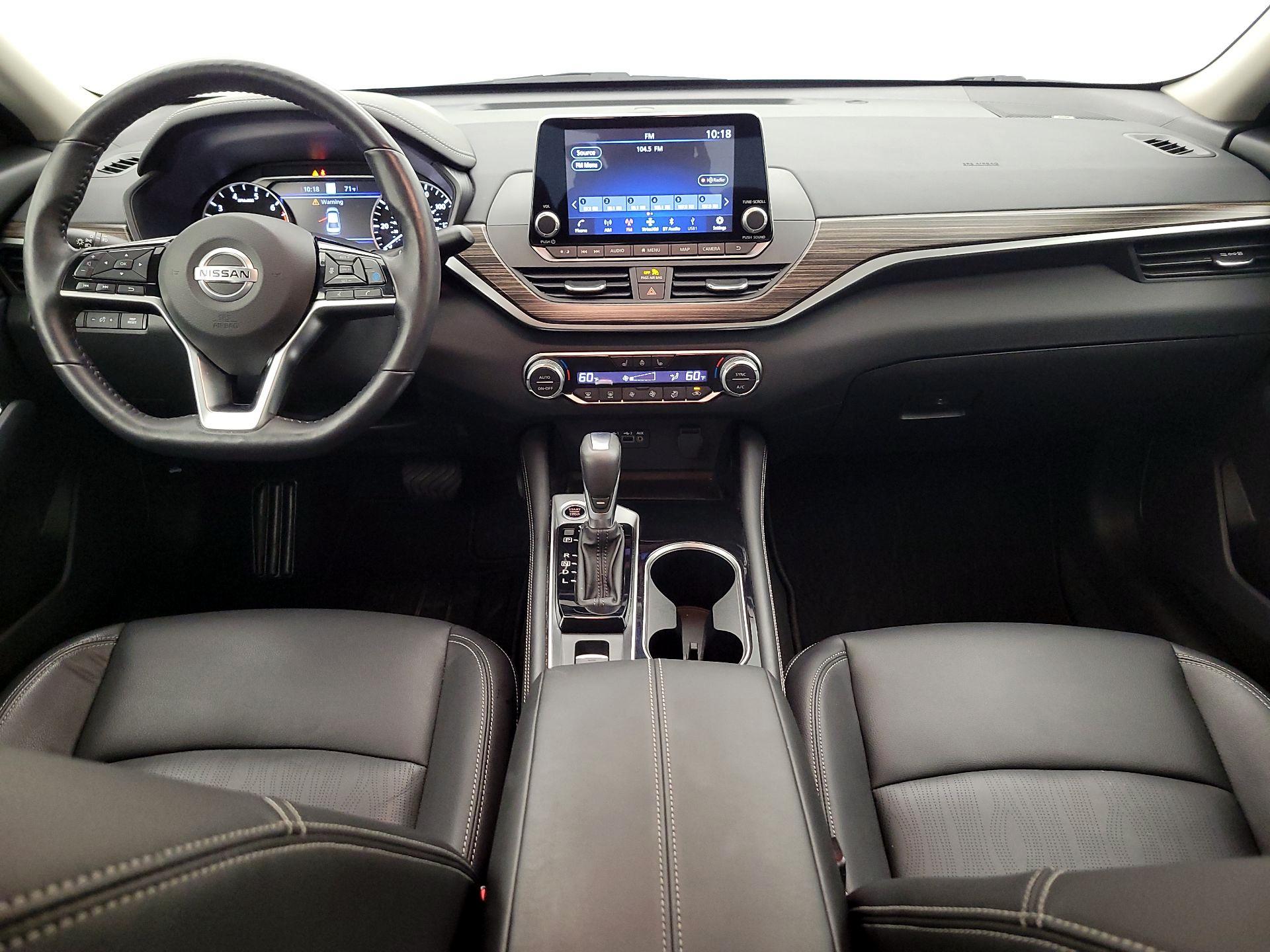Thumbnail: 2020 Nissan Altima - 9