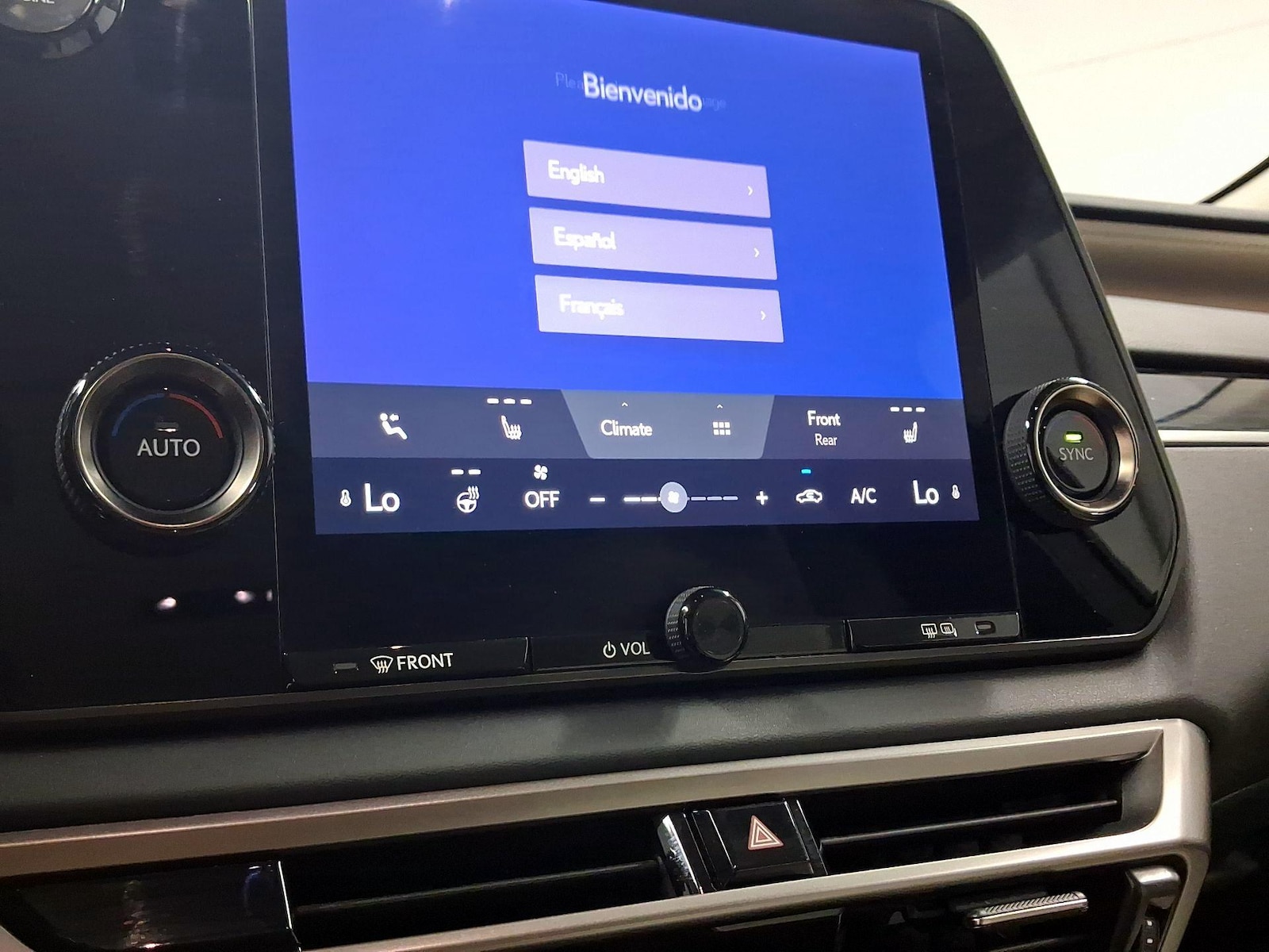 2024 Lexus RX 350 - Photo 17