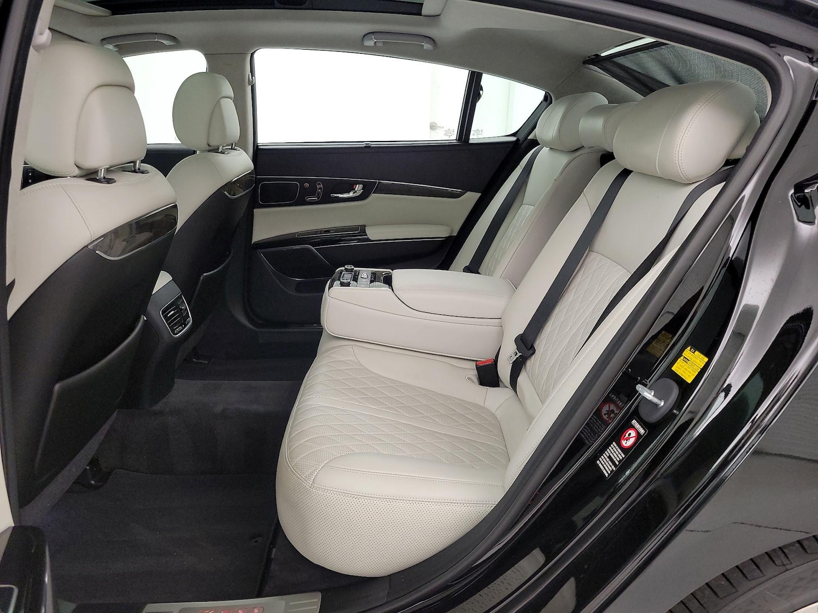 Rear A/C Seat(s)