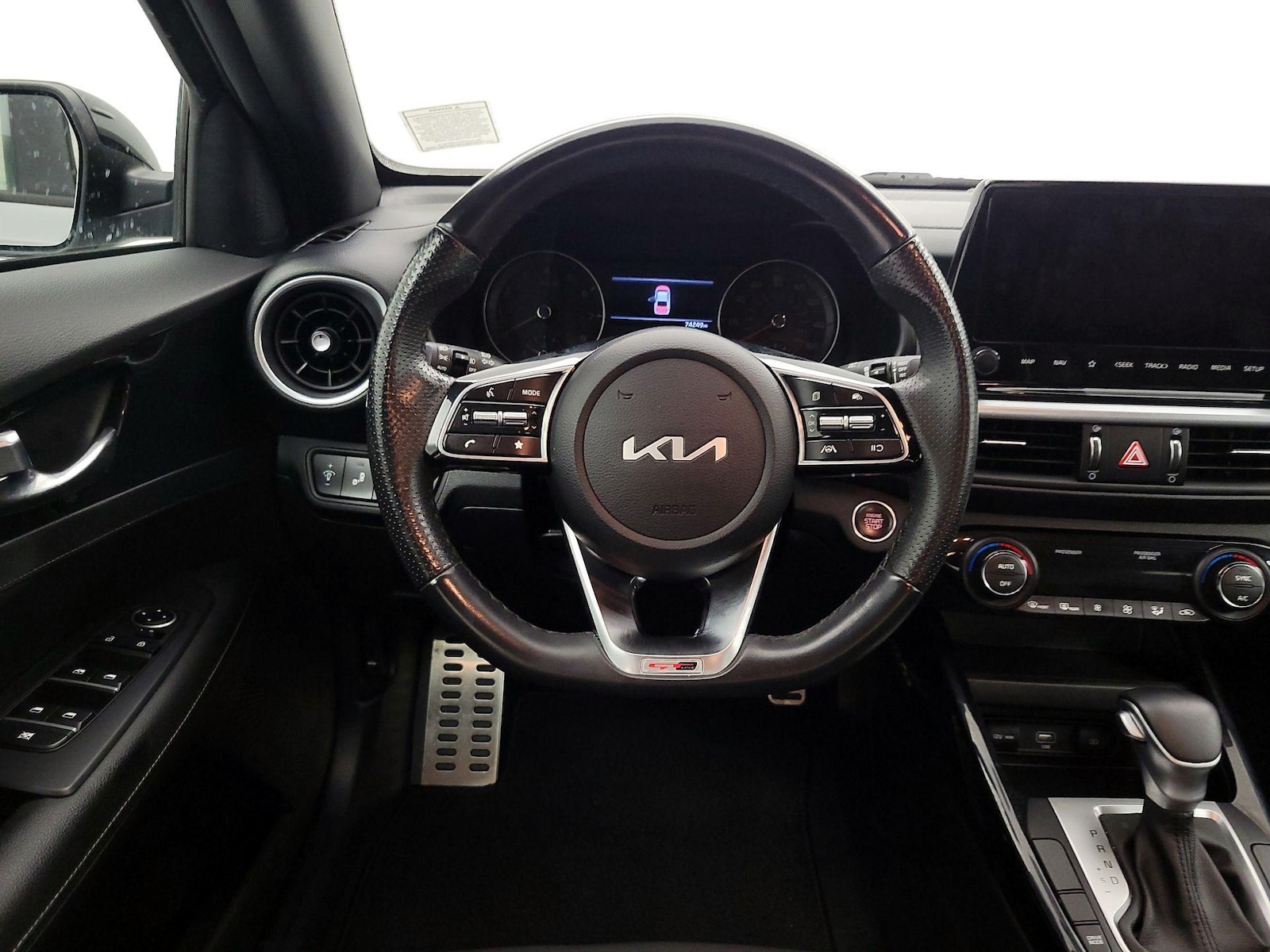 2023 Kia Forte GT-Line - Photo 11