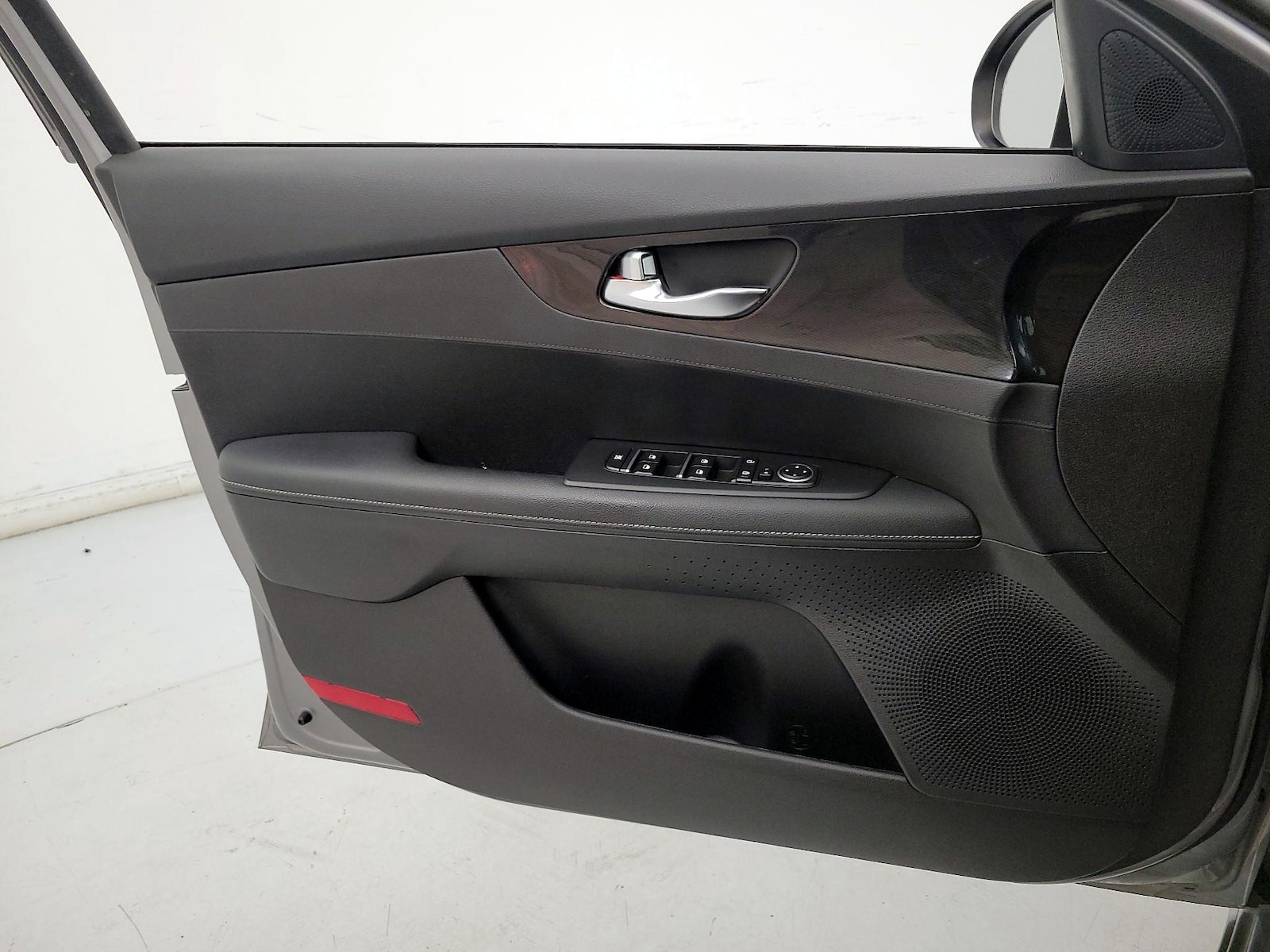 2023 Kia Forte GT-Line - Photo 13
