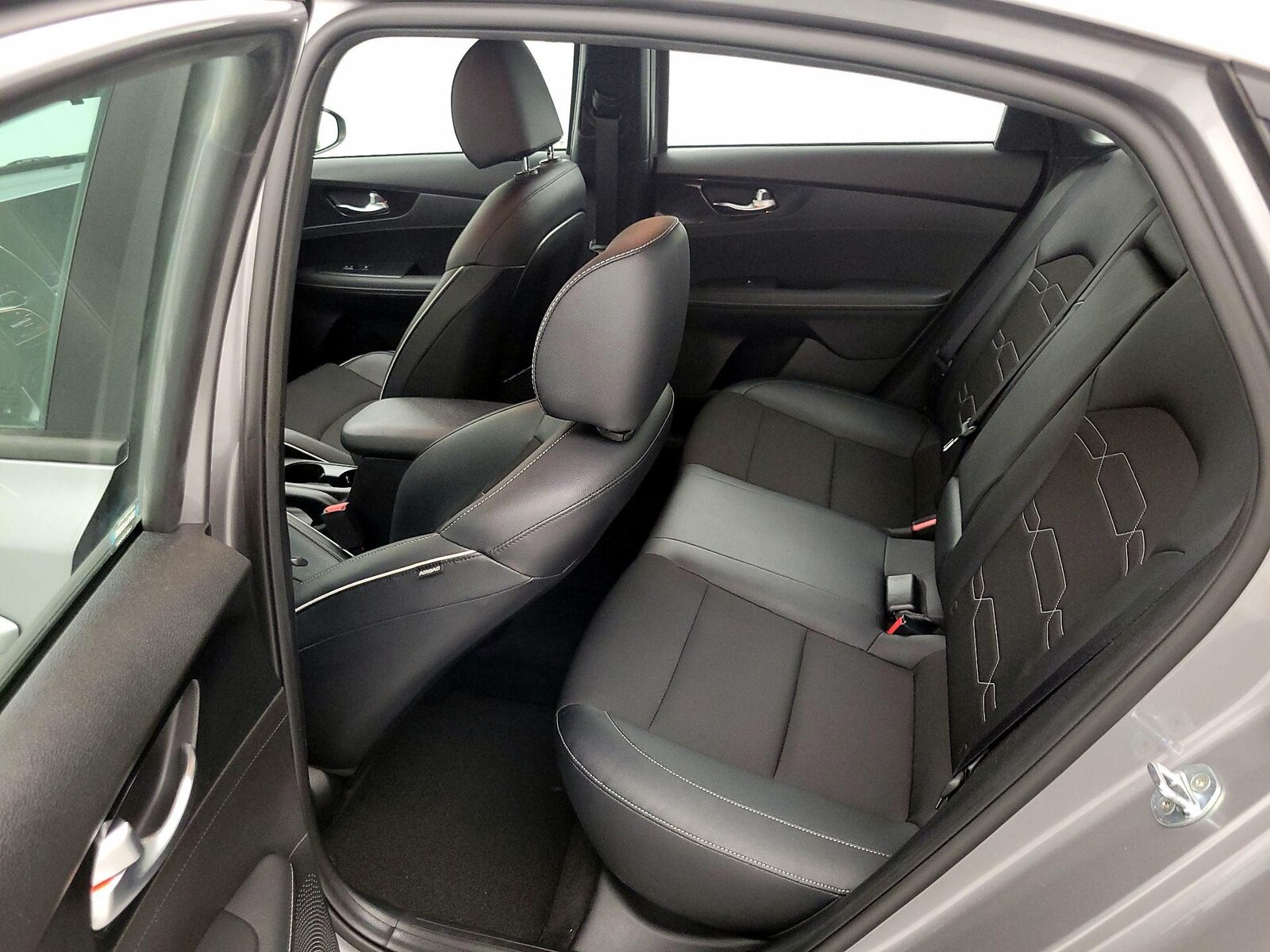 2023 Kia Forte GT-Line - Photo 19
