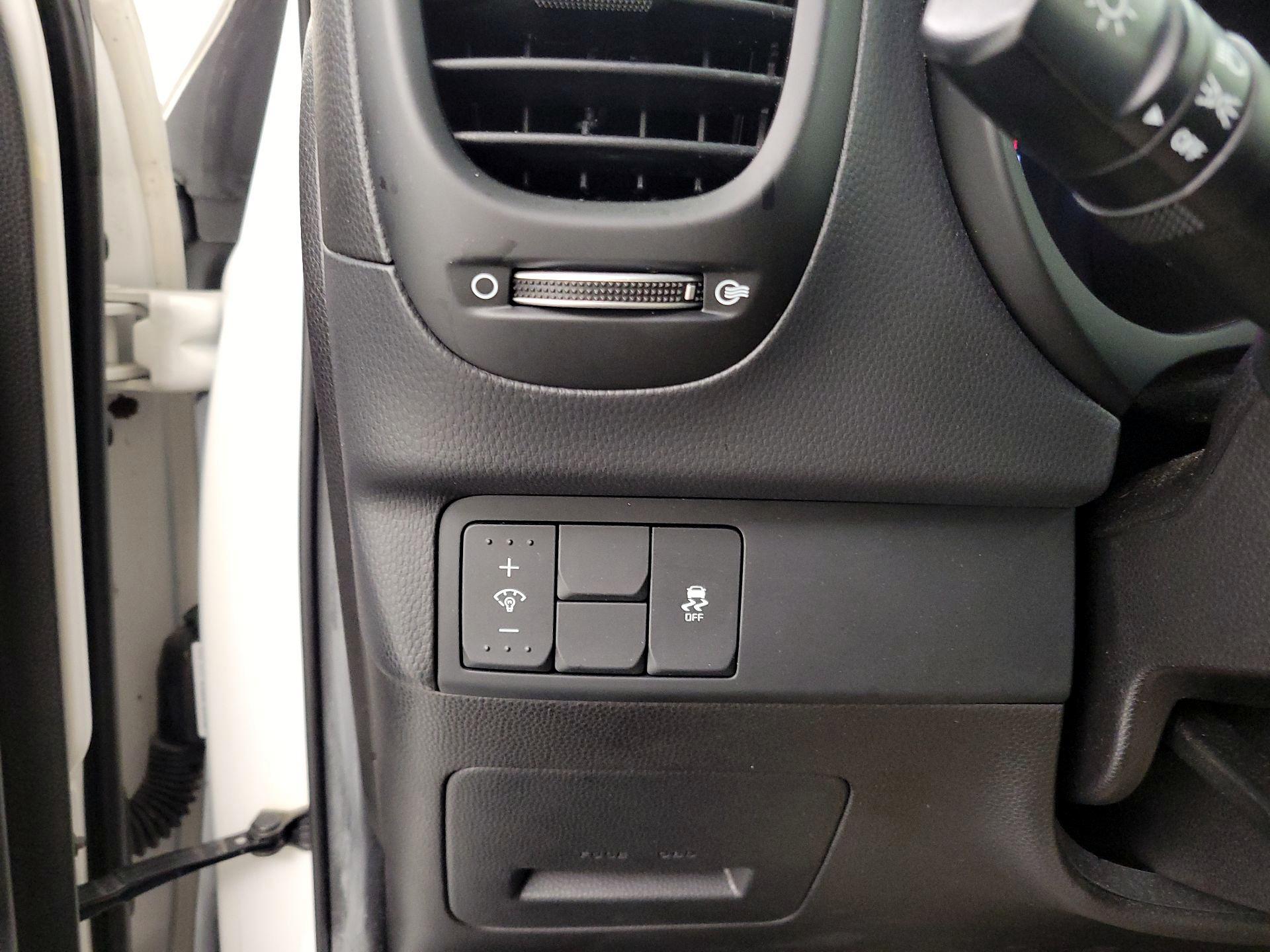Thumbnail: 2014 Kia Soul - 13