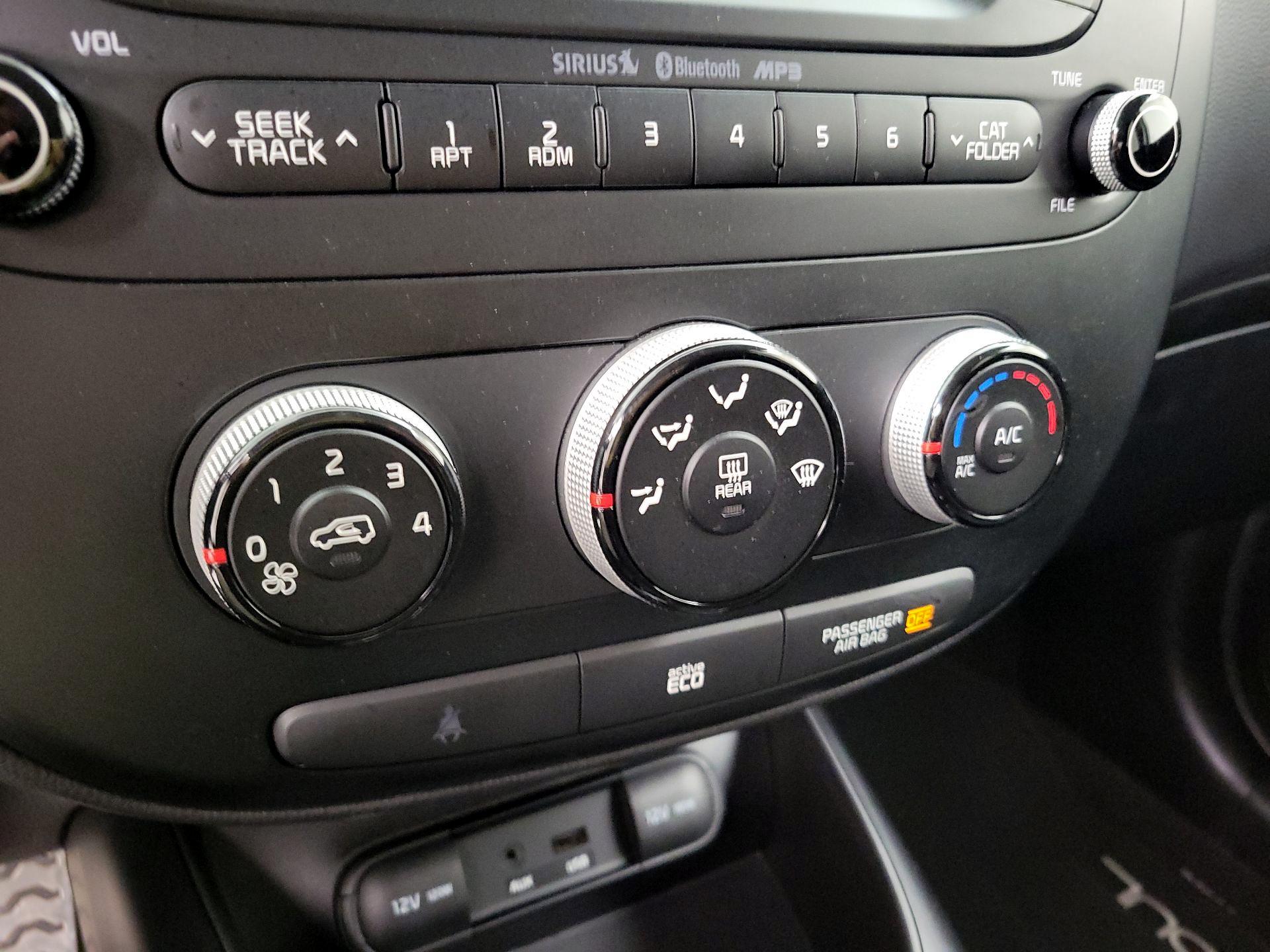 Thumbnail: 2014 Kia Soul - 15