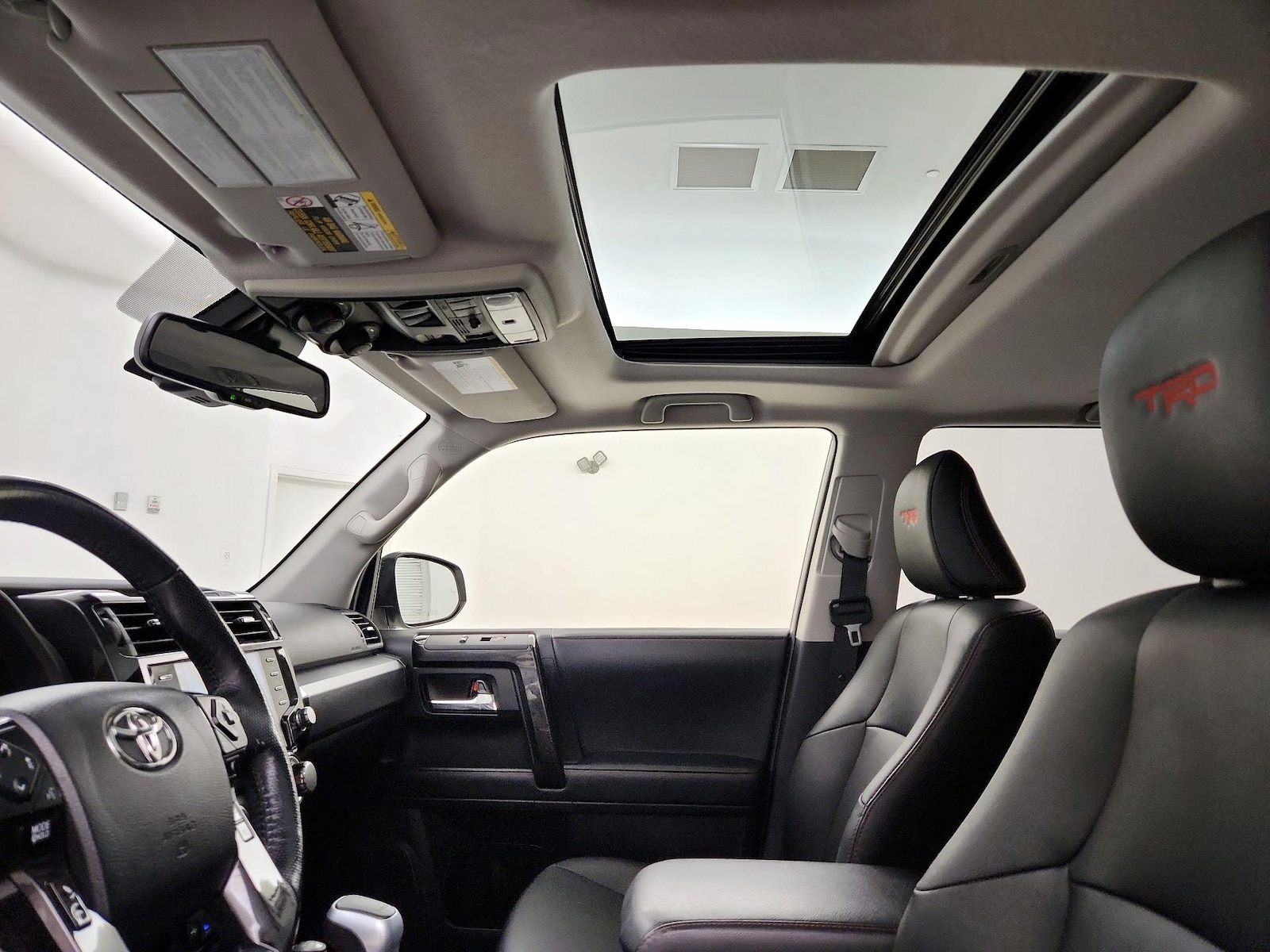 Sunroof(s) & Overhead Airbags