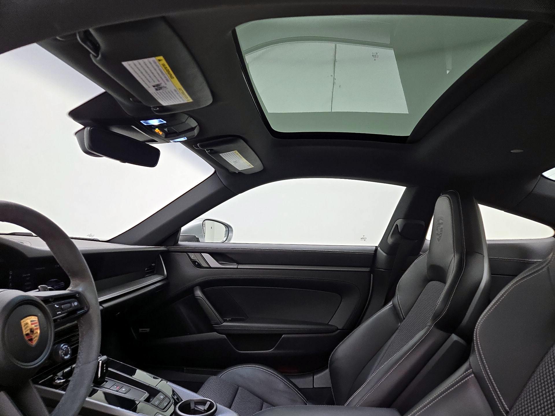 Thumbnail: 2020 Porsche 911 - 20
