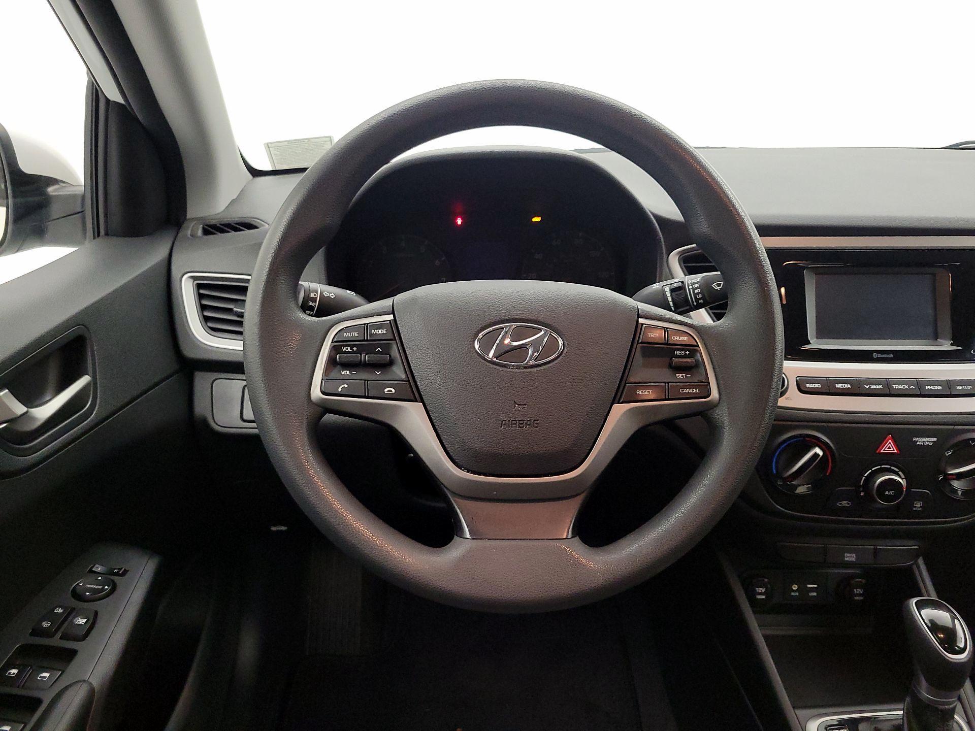 Thumbnail: 2020 Hyundai Accent - 10