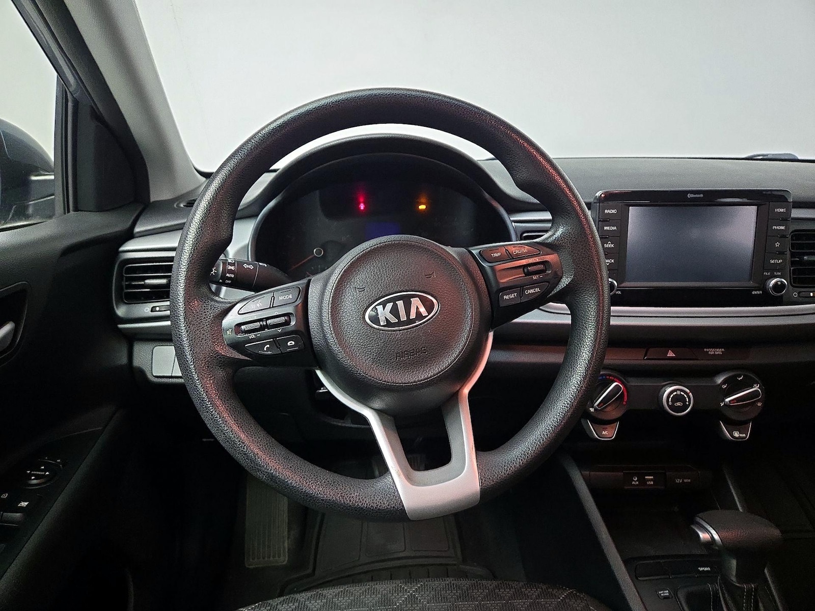 2020 Kia RIO S - Photo 11