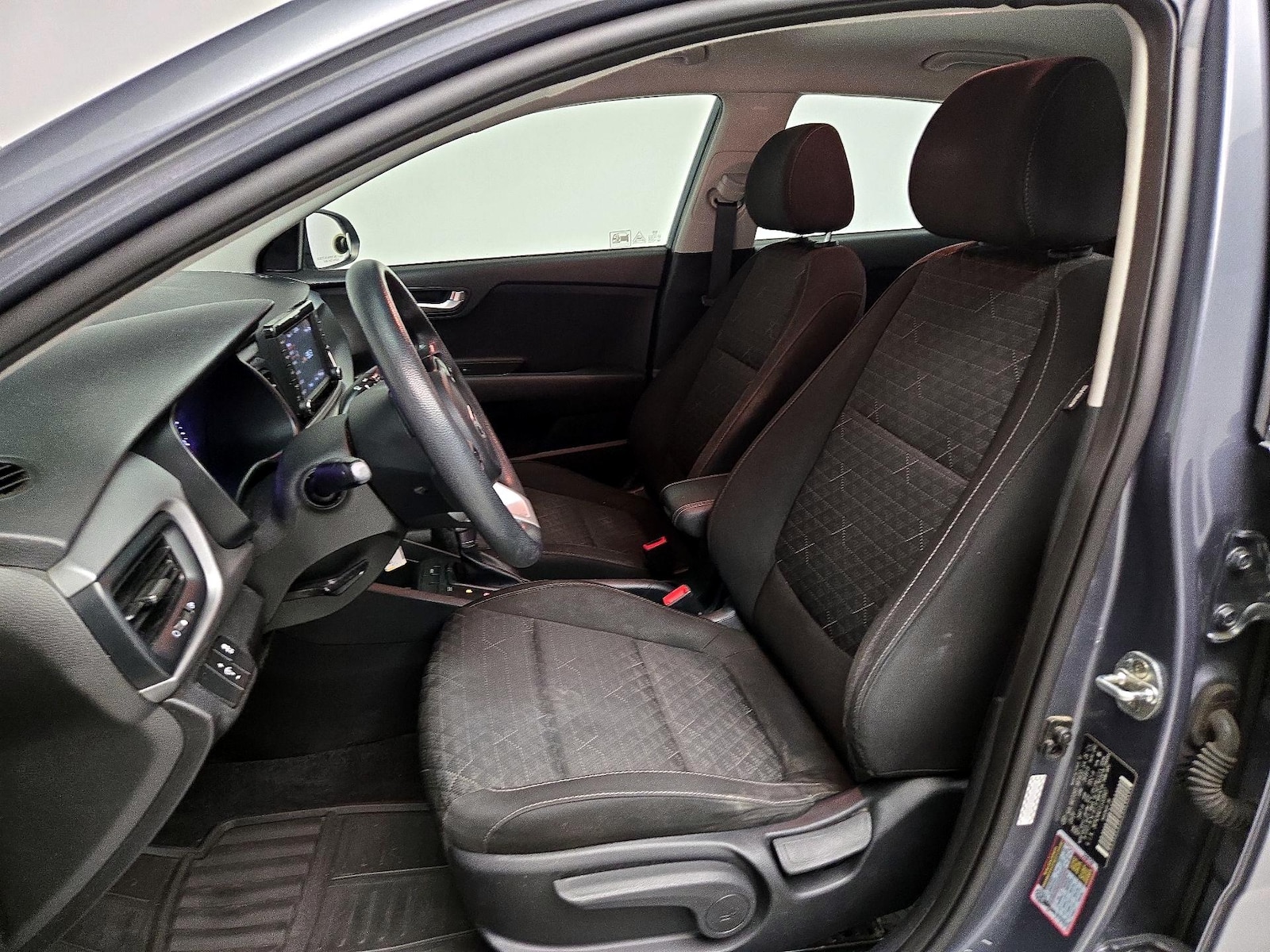 2020 Kia RIO S - Photo 12
