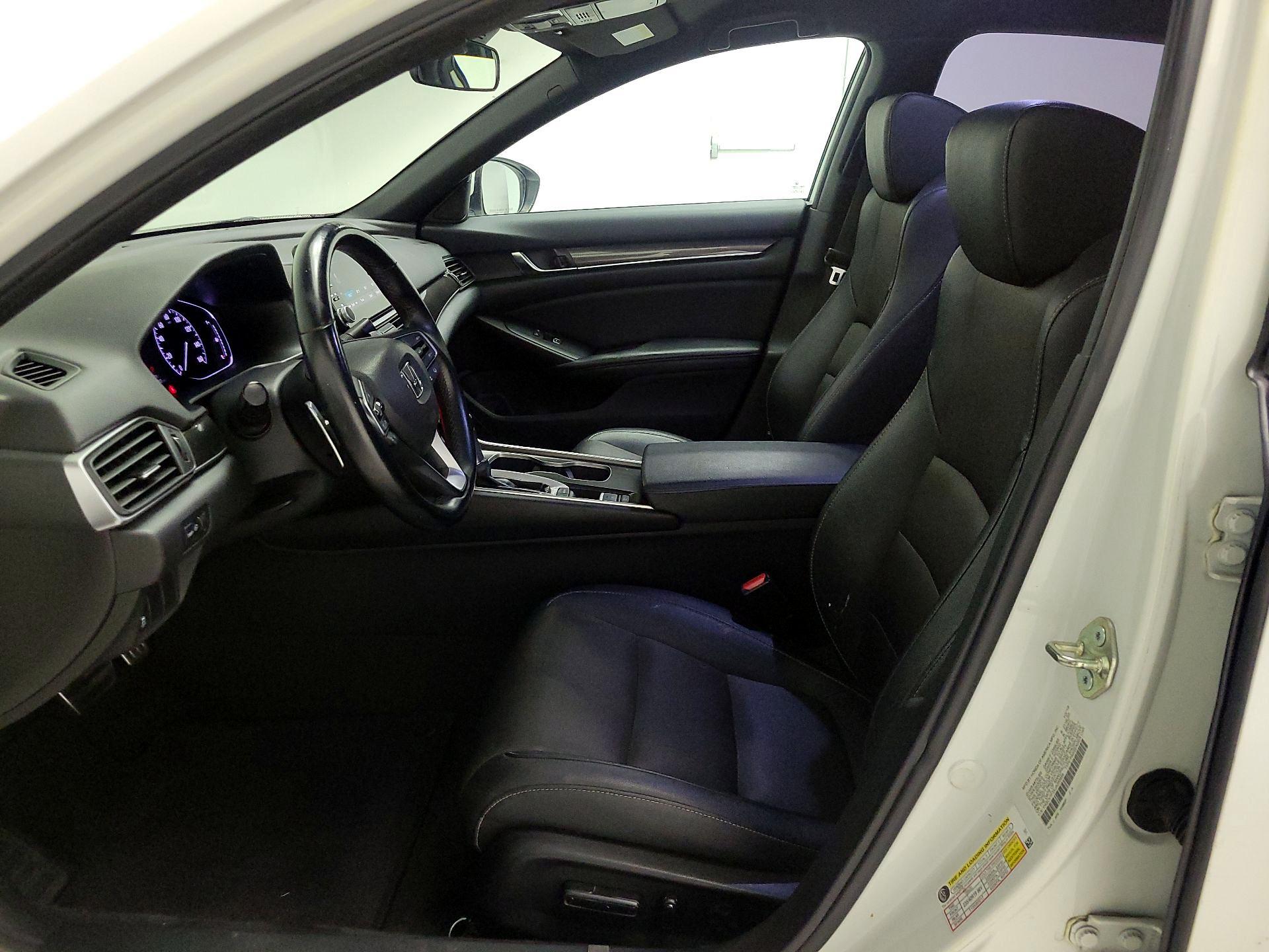 Thumbnail: 2018 Honda Accord - 11