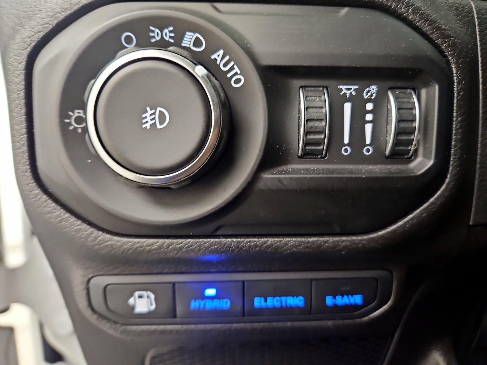 2021 Jeep Wrangler Unlimited Sahara 4XE - Photo 14