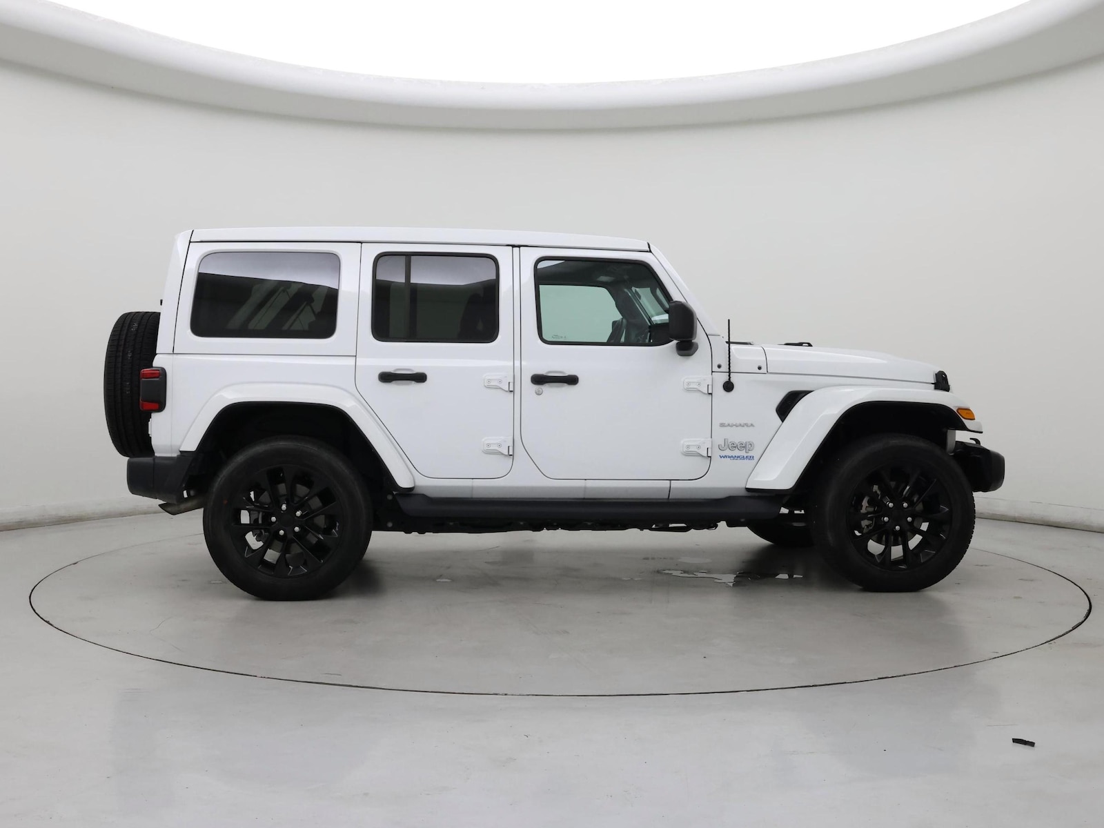 2021 Jeep Wrangler Unlimited Sahara 4XE - Photo 8