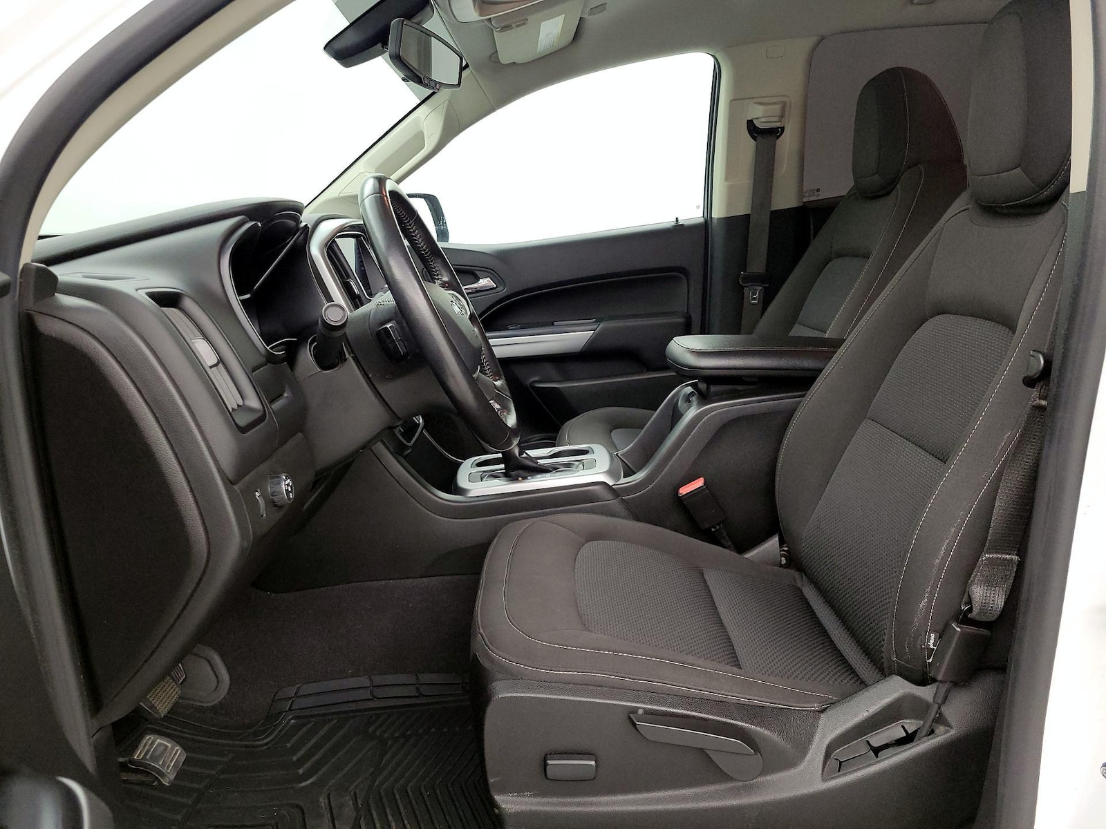 Power Seat(s) & Side Airbags