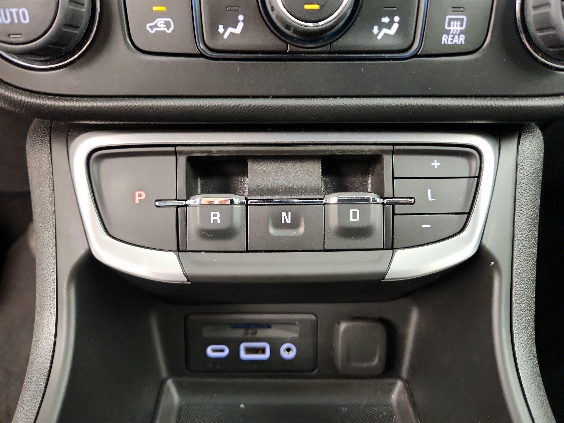 Thumbnail: 2022 GMC Terrain - 15