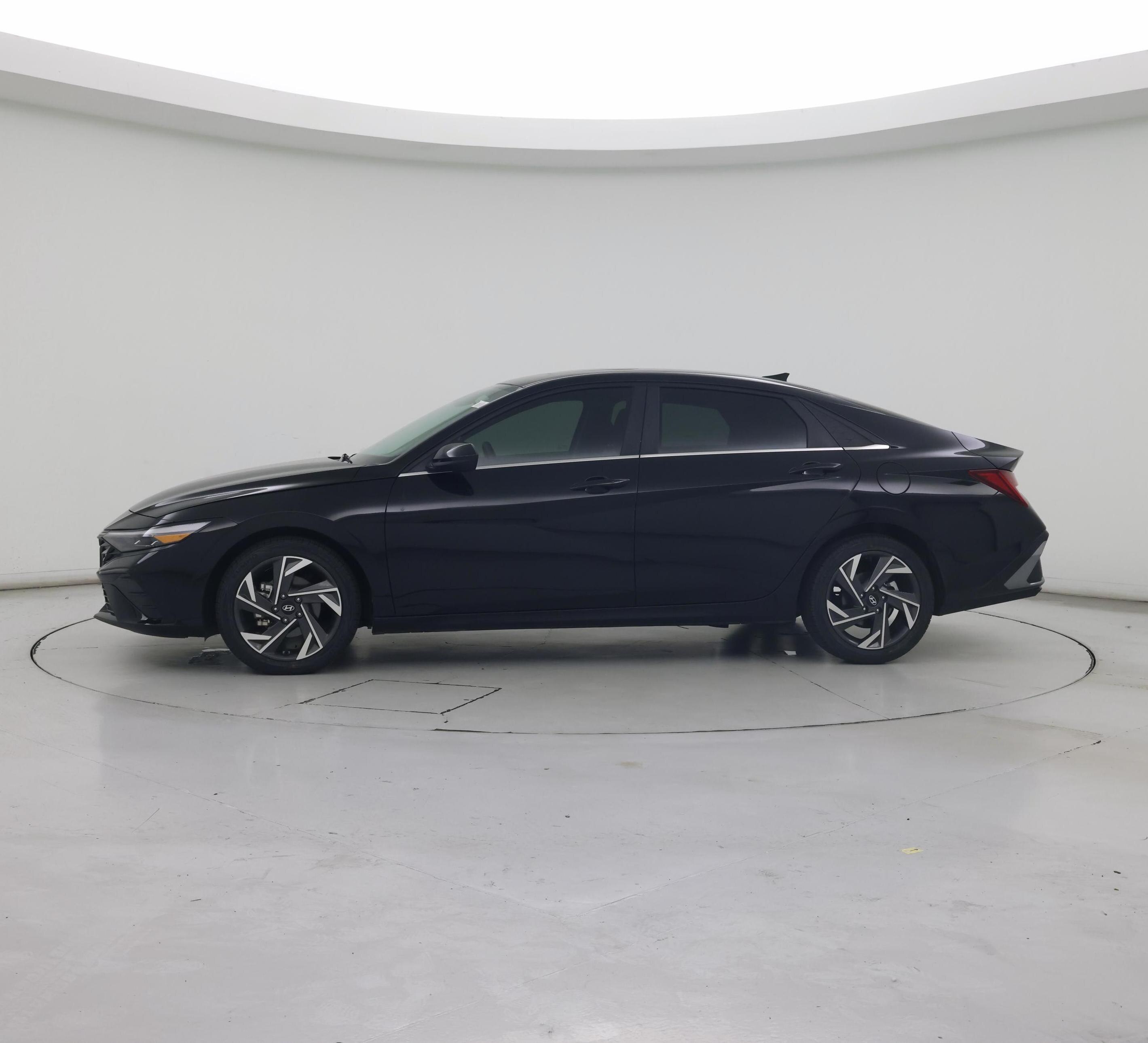Thumbnail: 2024 Hyundai Elantra - 3