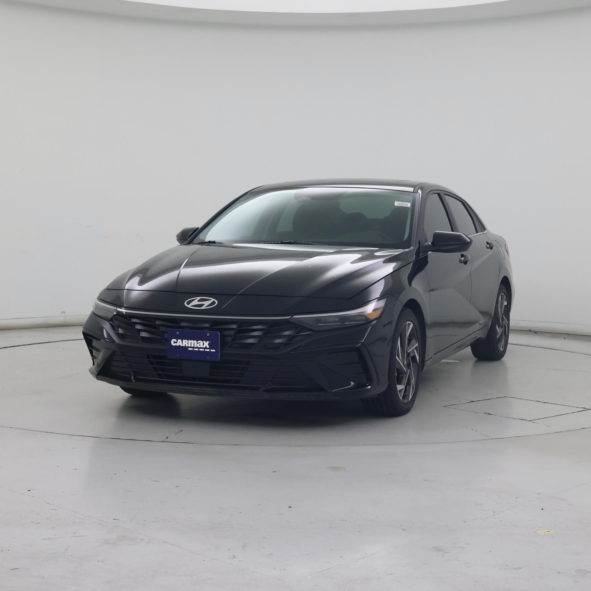 Thumbnail: 2024 Hyundai Elantra - 4