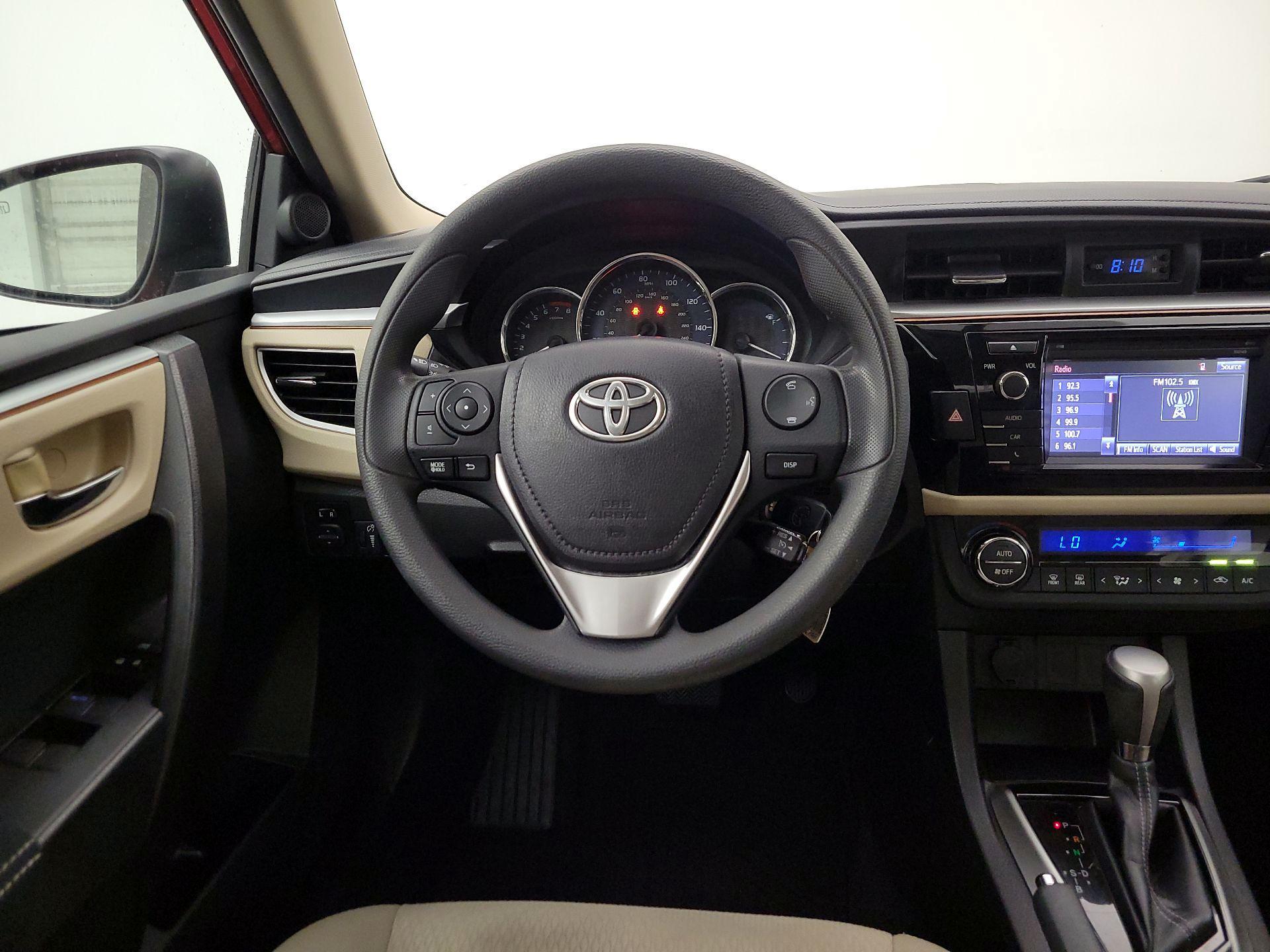 Thumbnail: 2015 Toyota Corolla - 10