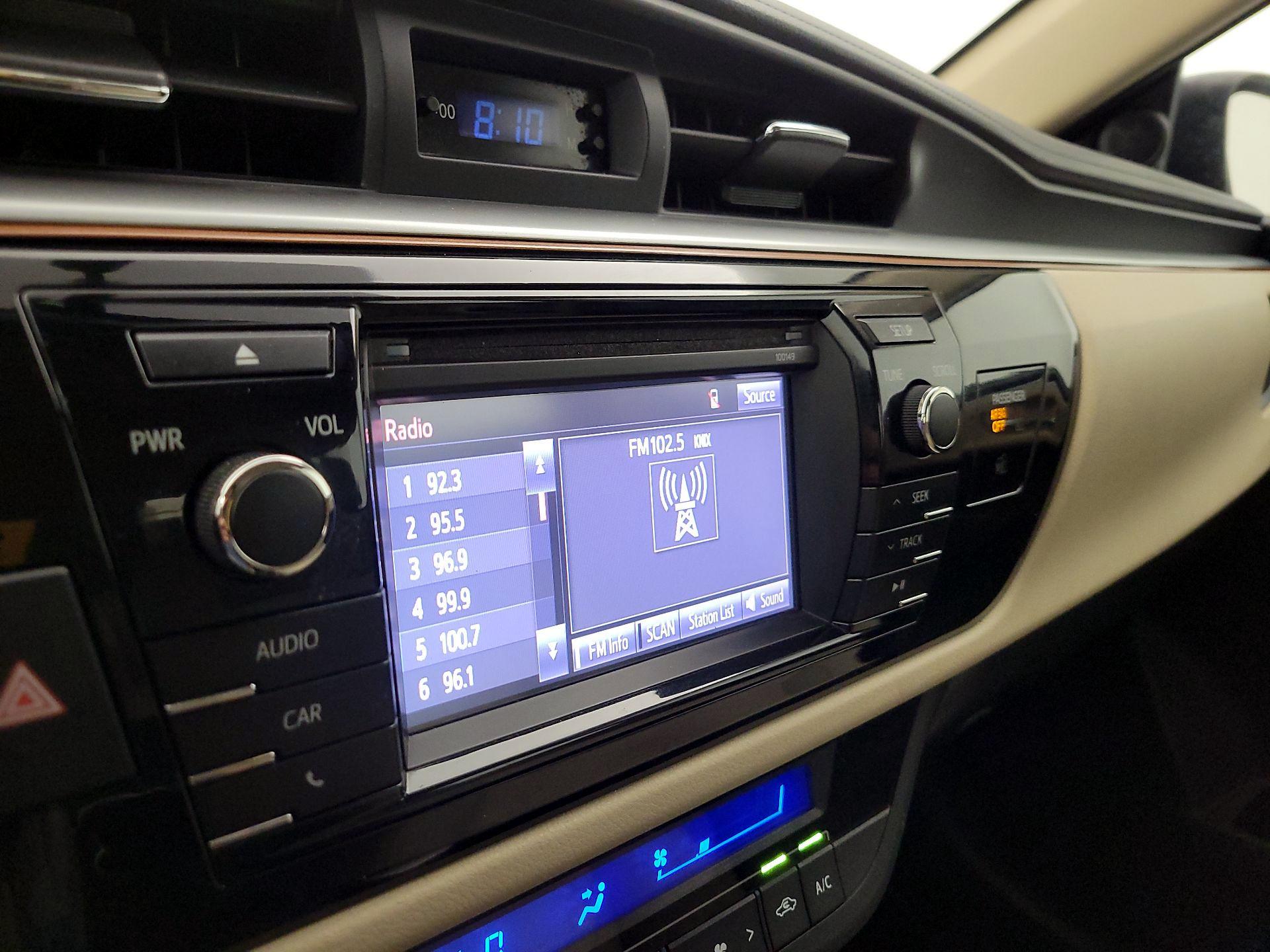 Thumbnail: 2015 Toyota Corolla - 15