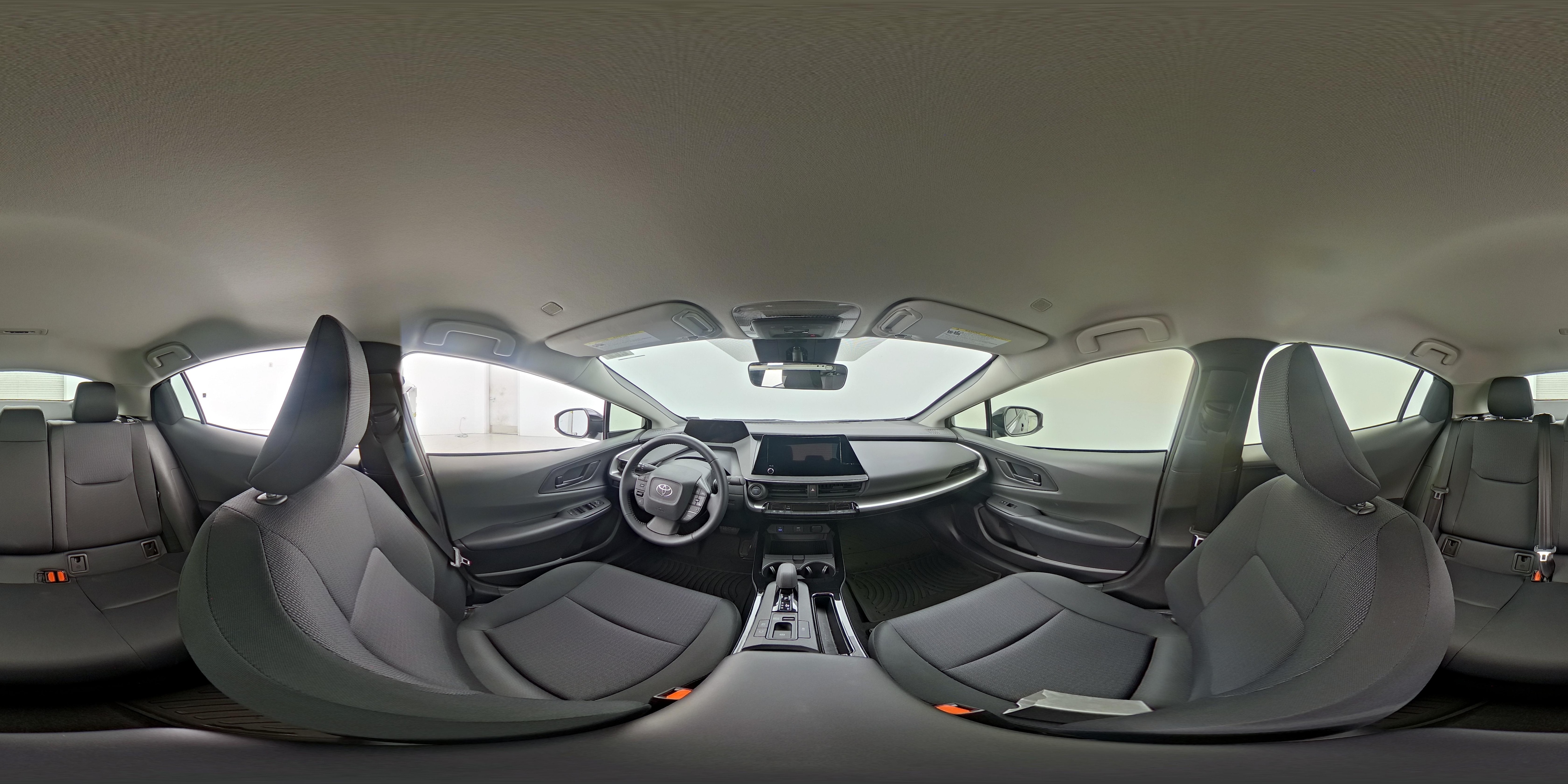 2026 Toyota Prius LE - Photo 24