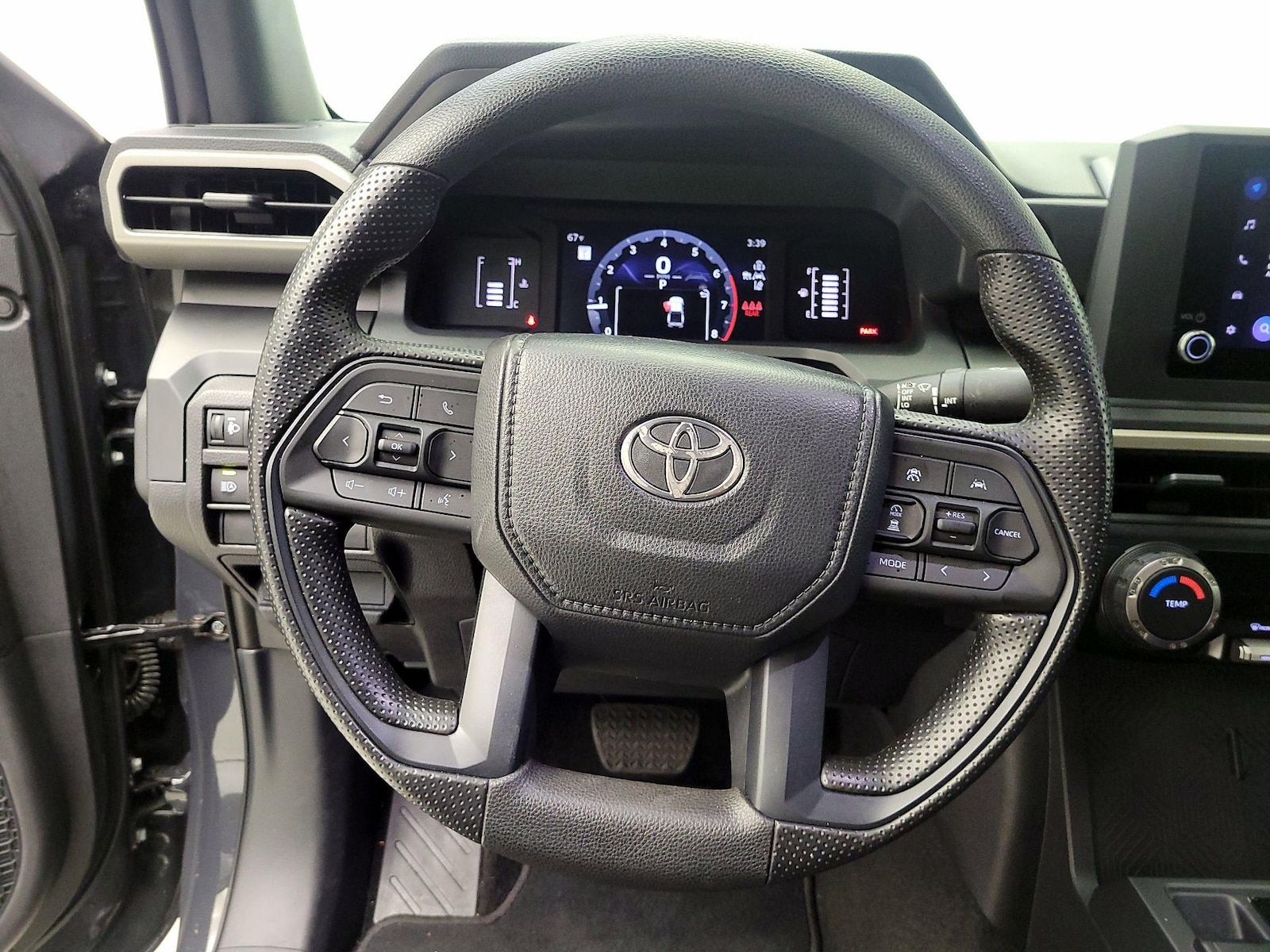 2024 Toyota Tacoma SR - Photo 11