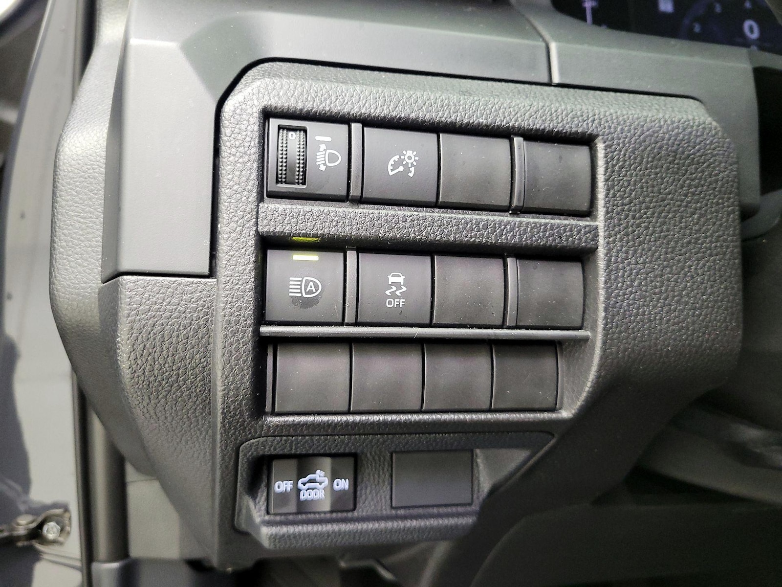 2024 Toyota Tacoma SR - Photo 14