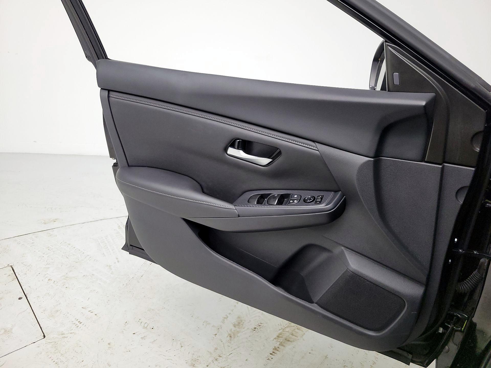 Thumbnail: 2025 Nissan Sentra - 12
