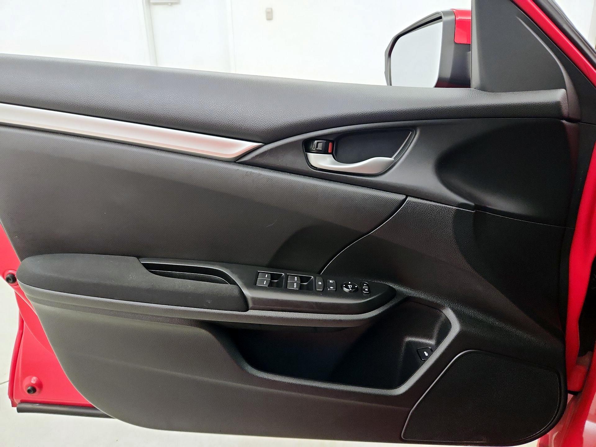 Thumbnail: 2019 Honda Civic - 12