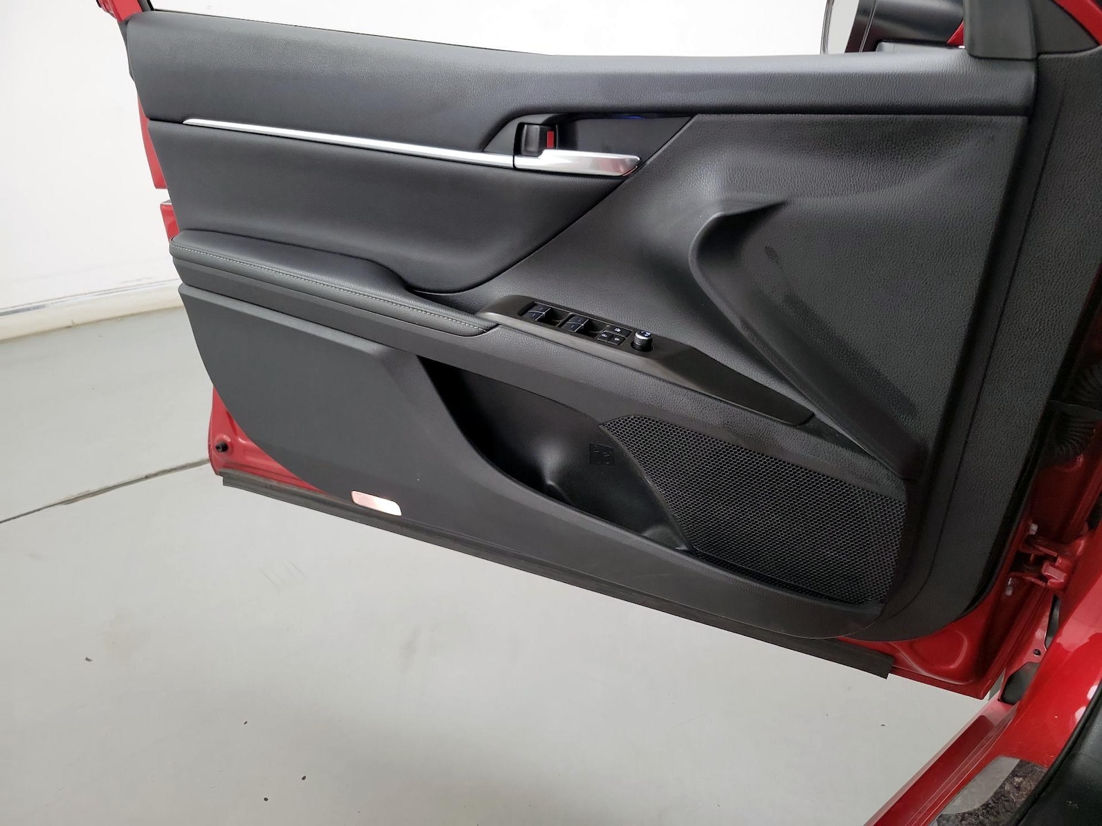 2022 Toyota Camry XSE - Photo 12
