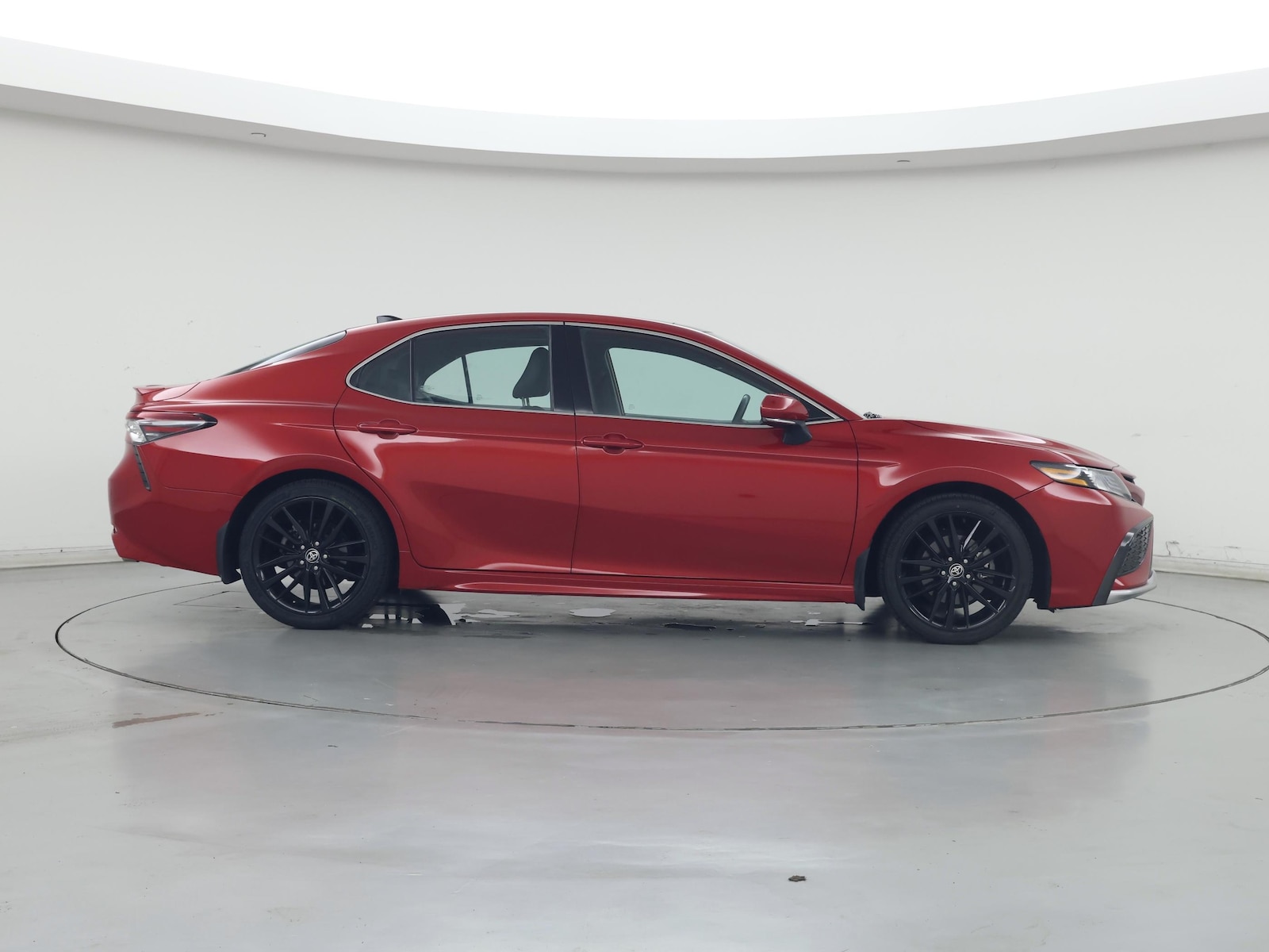 2022 Toyota Camry XSE - Photo 8