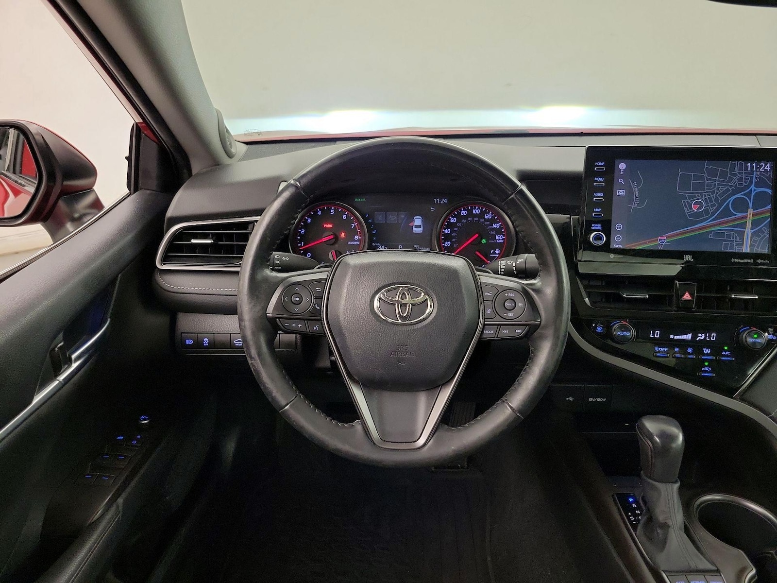 2022 Toyota Camry XSE - Photo 10