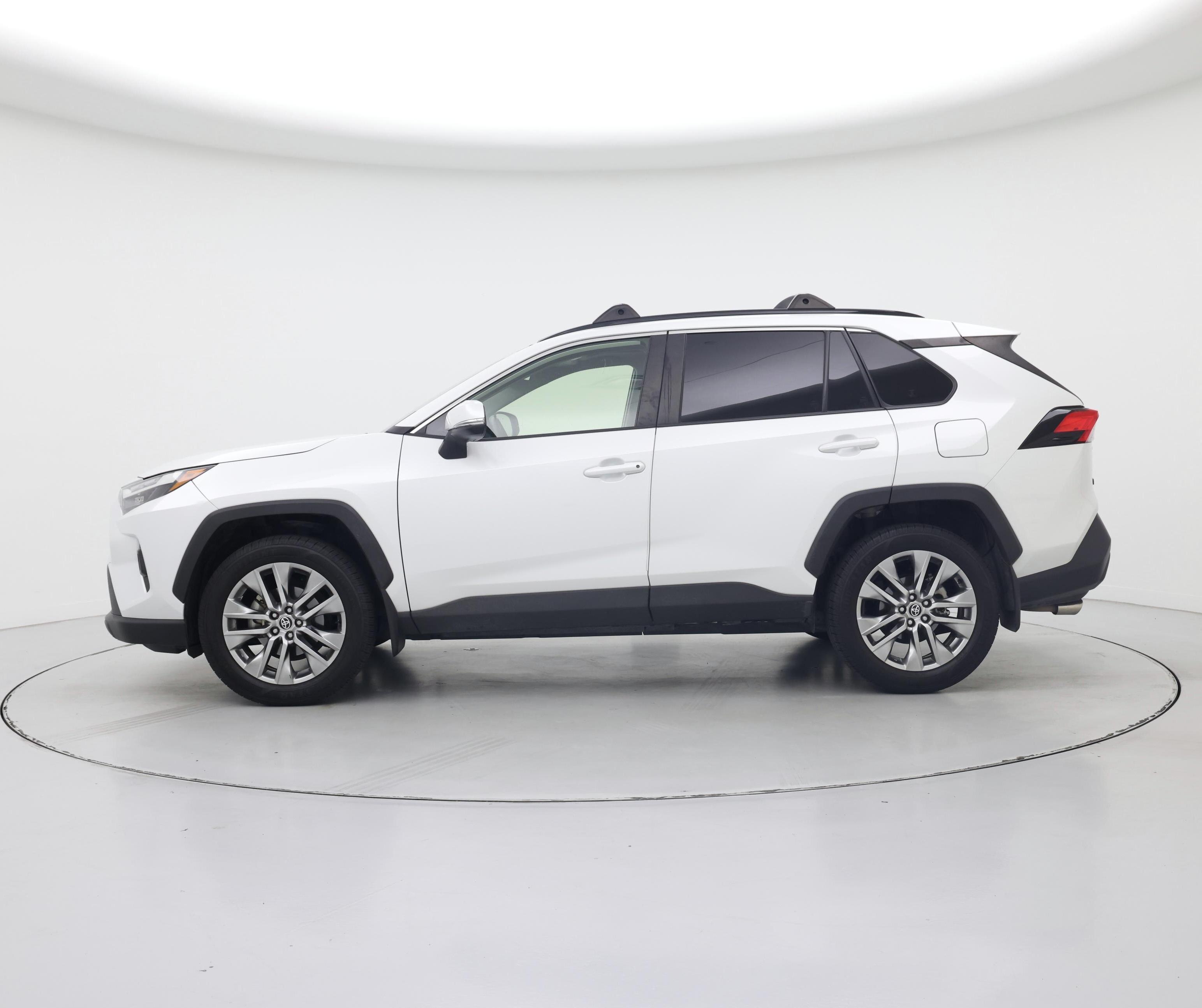 Thumbnail: 2023 Toyota RAV4 - 3