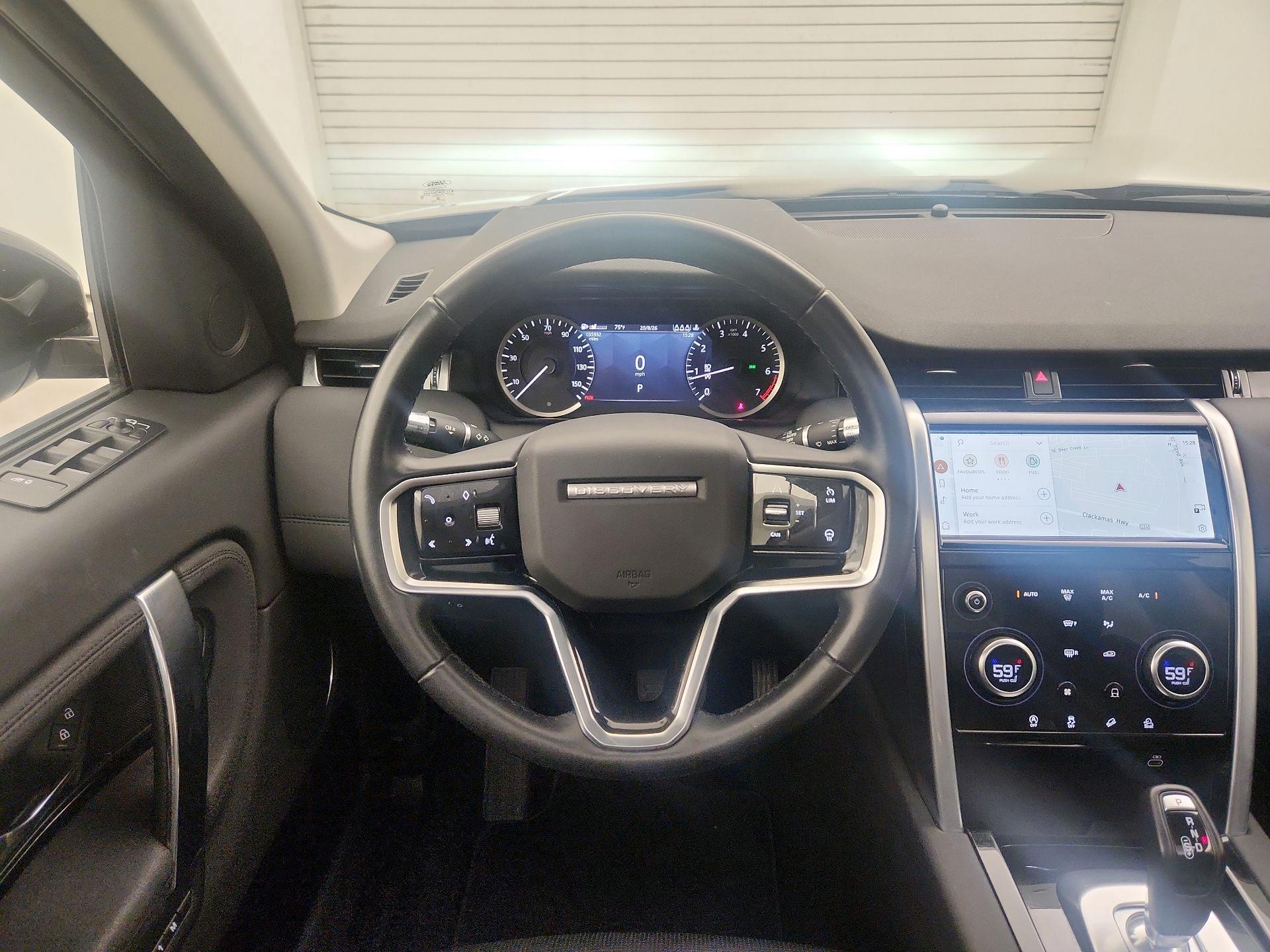 Thumbnail: 2022 Land Rover Discovery Sport - 10