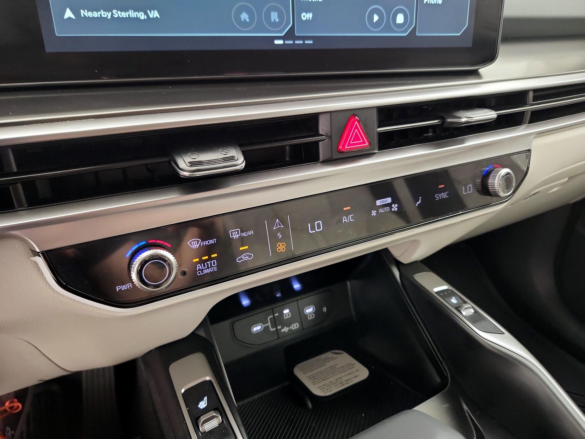 Thumbnail: 2026 Kia Sorento - 17