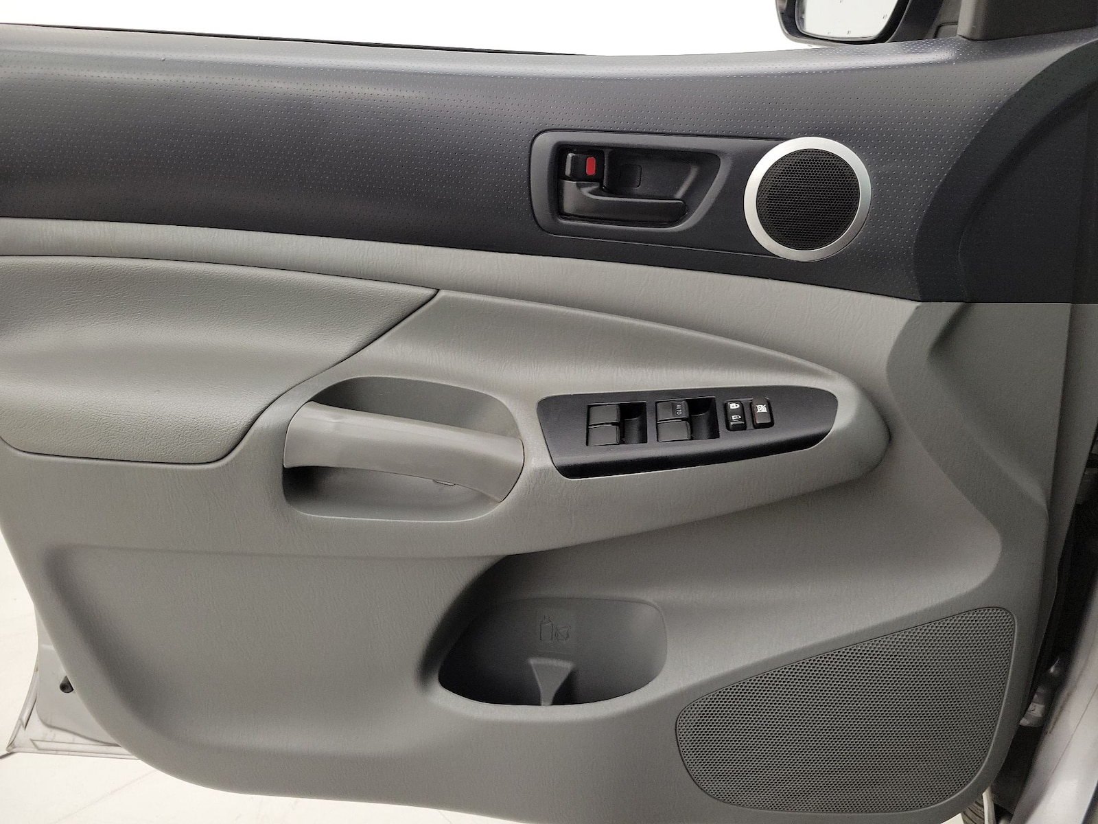 2015 Toyota Tacoma PreRunner - Photo 13