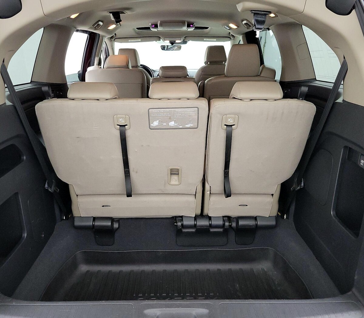 Trunk/Cargo (Seats Up)