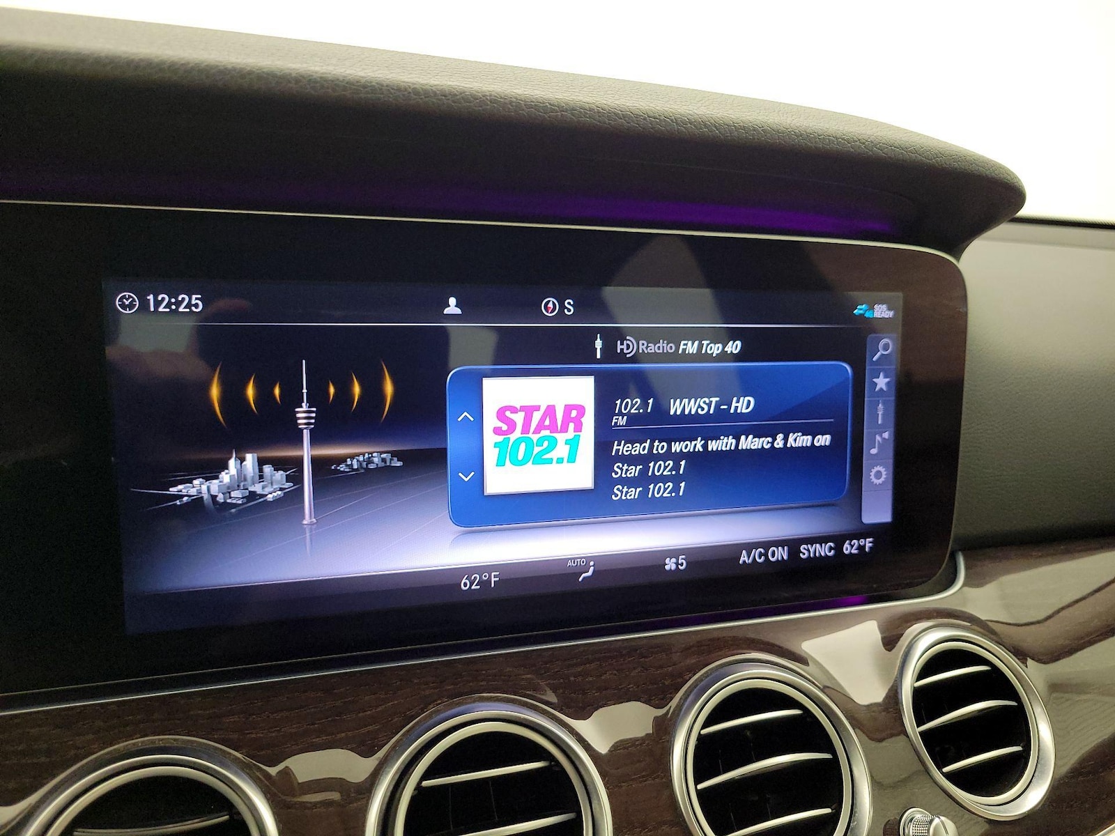 2020 Mercedes-Benz E-Class E350 - Photo 17