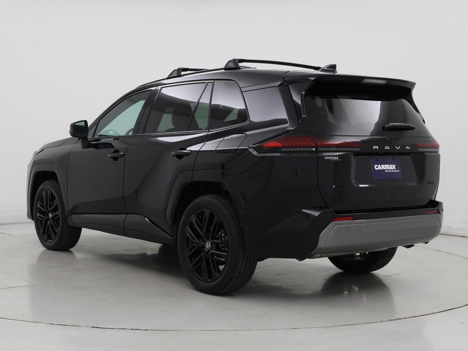 2026 Toyota RAV4 XSE - Photo 3