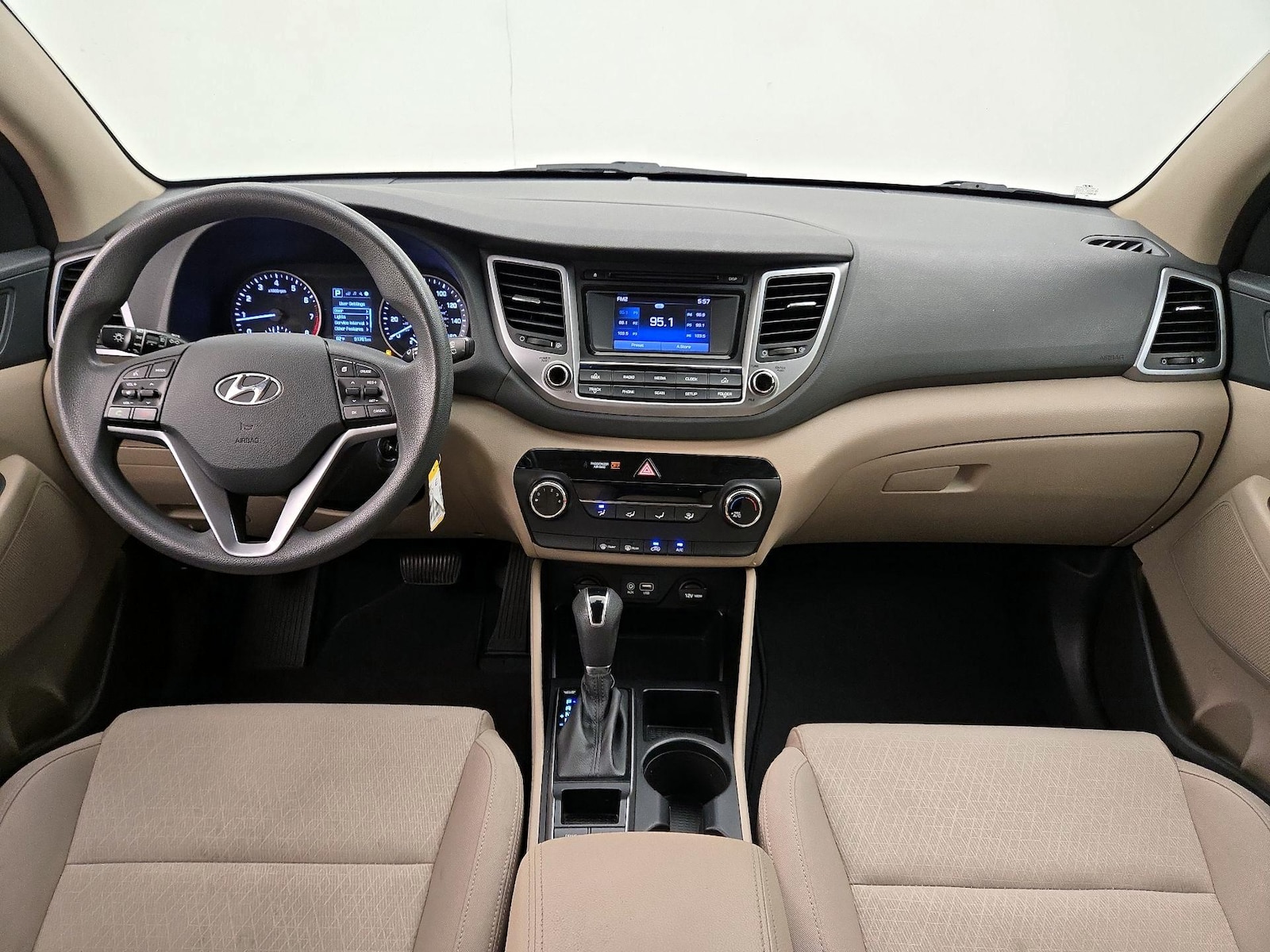 2016 Hyundai Tucson SE - Photo 10