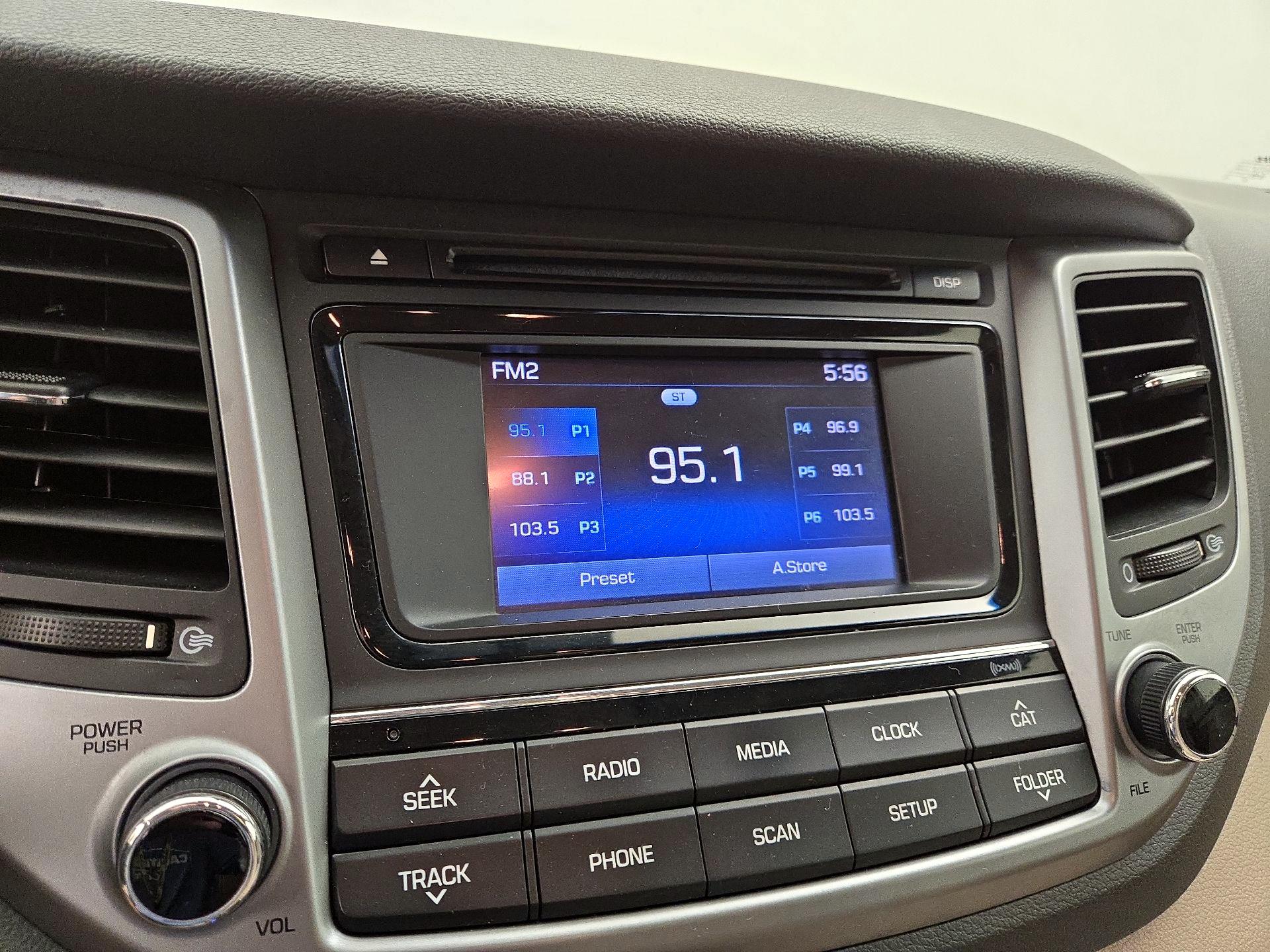 Thumbnail: 2016 Hyundai Tucson - 15