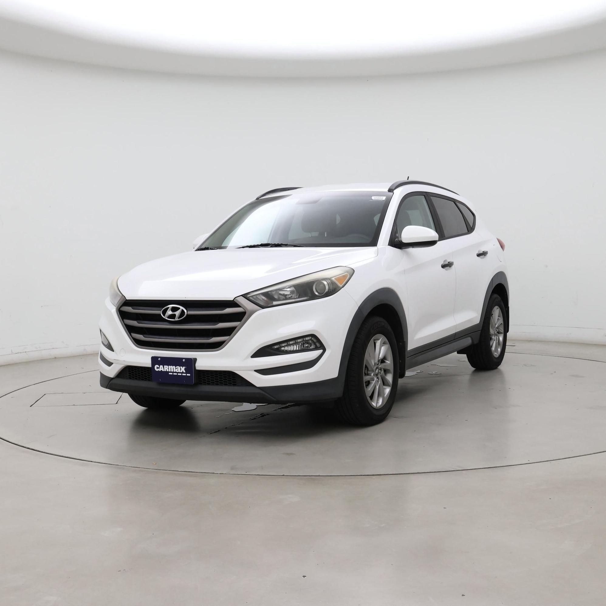 Thumbnail: 2016 Hyundai Tucson - 4