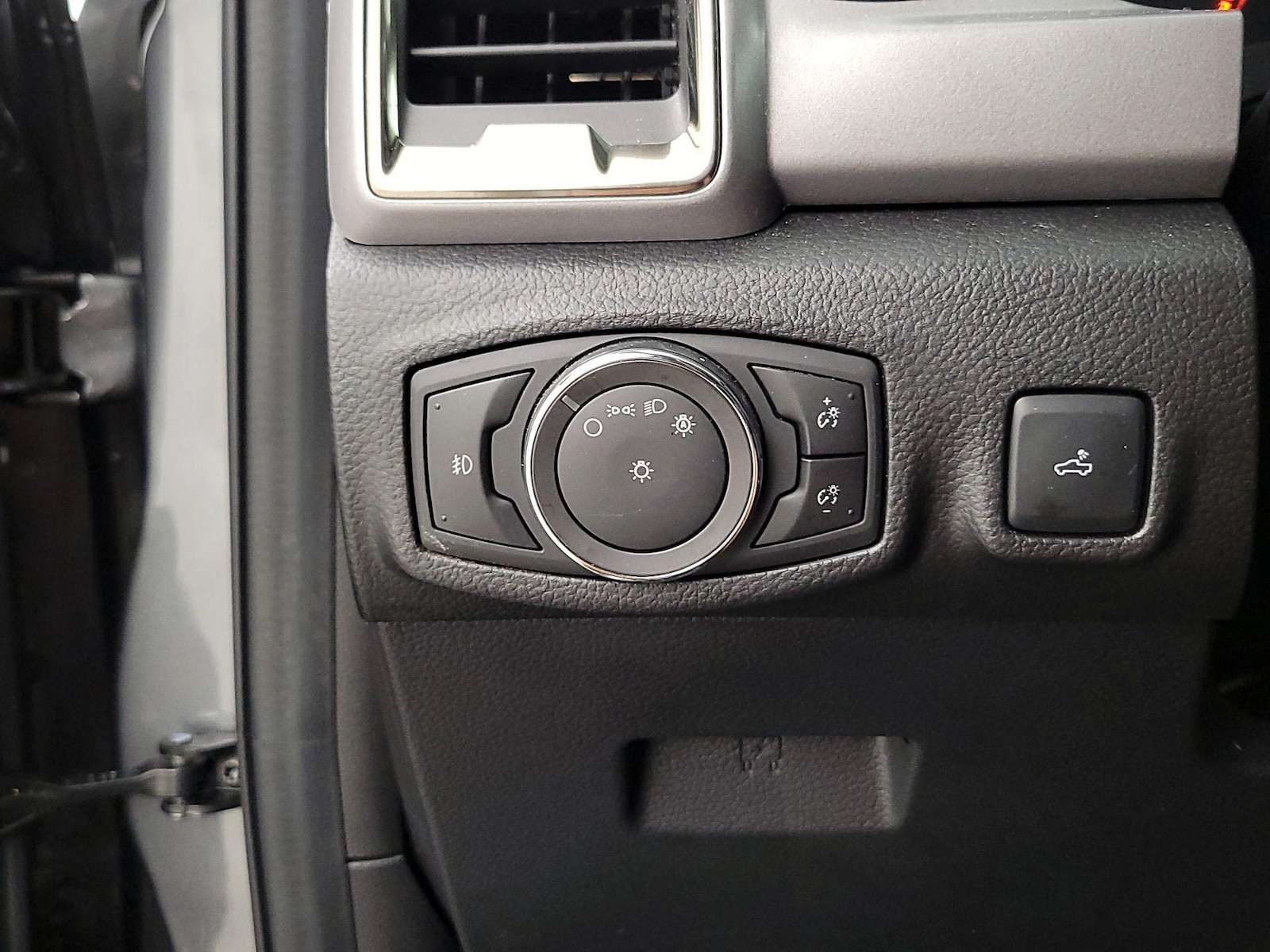 2023 Ford Ranger XLT - Photo 14