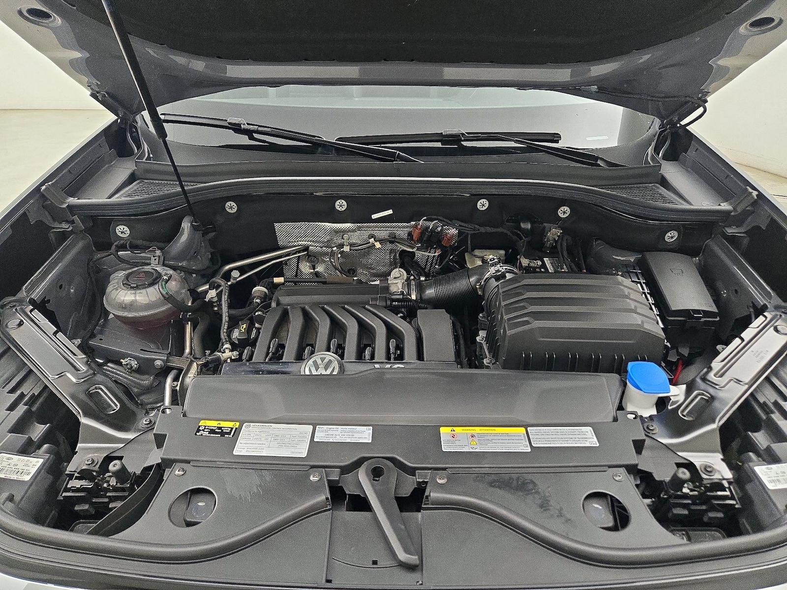 2021 Volkswagen Atlas Cross Sport SEL Premium R-Line - Photo 24